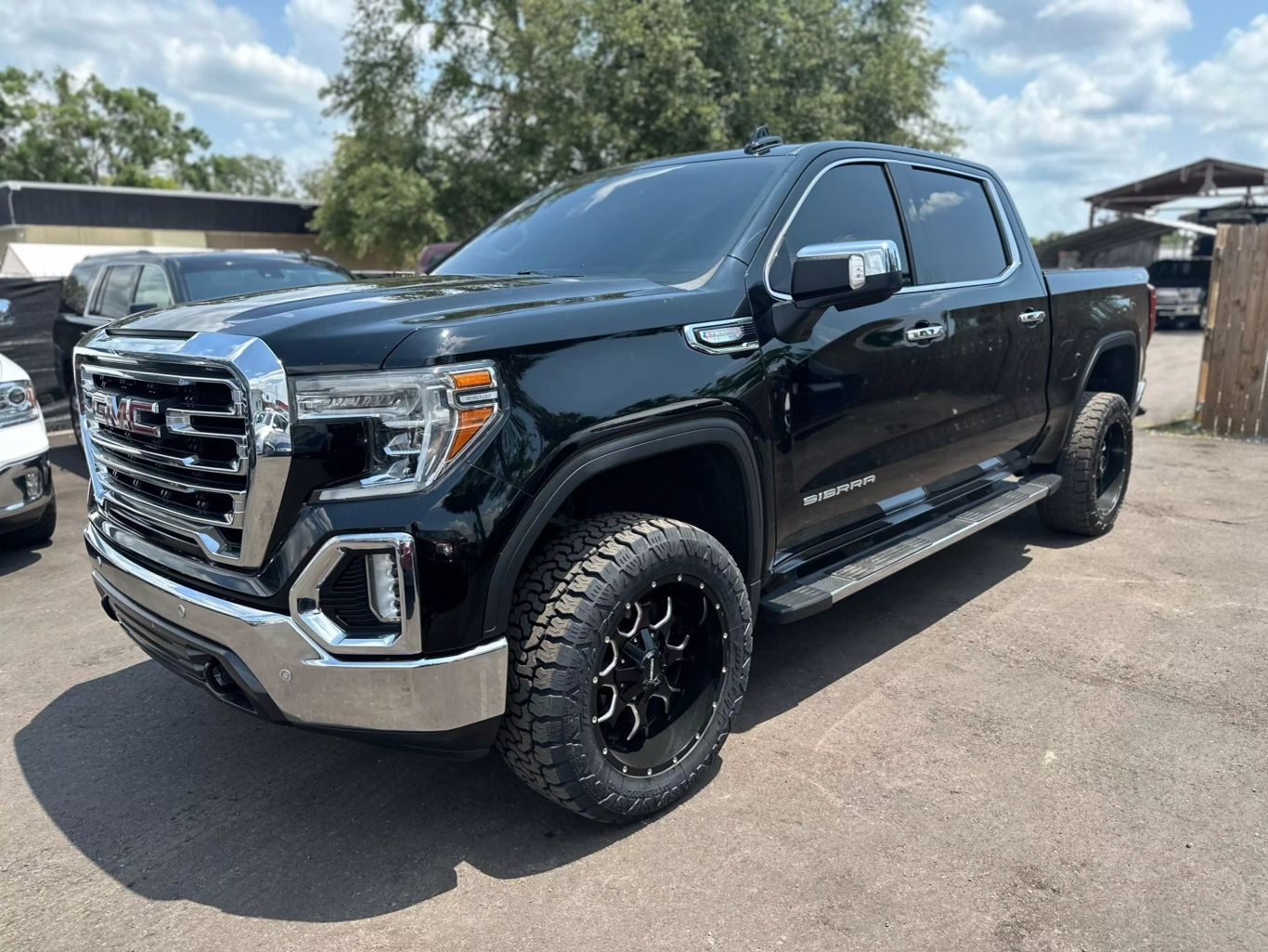 2020 GMC SIERRA 1500 CREW CAB PICKUP V8, ECOTEC3, DFM, 5.3 LITER SLT PICKUP 4D 5 3/4 FT - Tampa Motor Cars