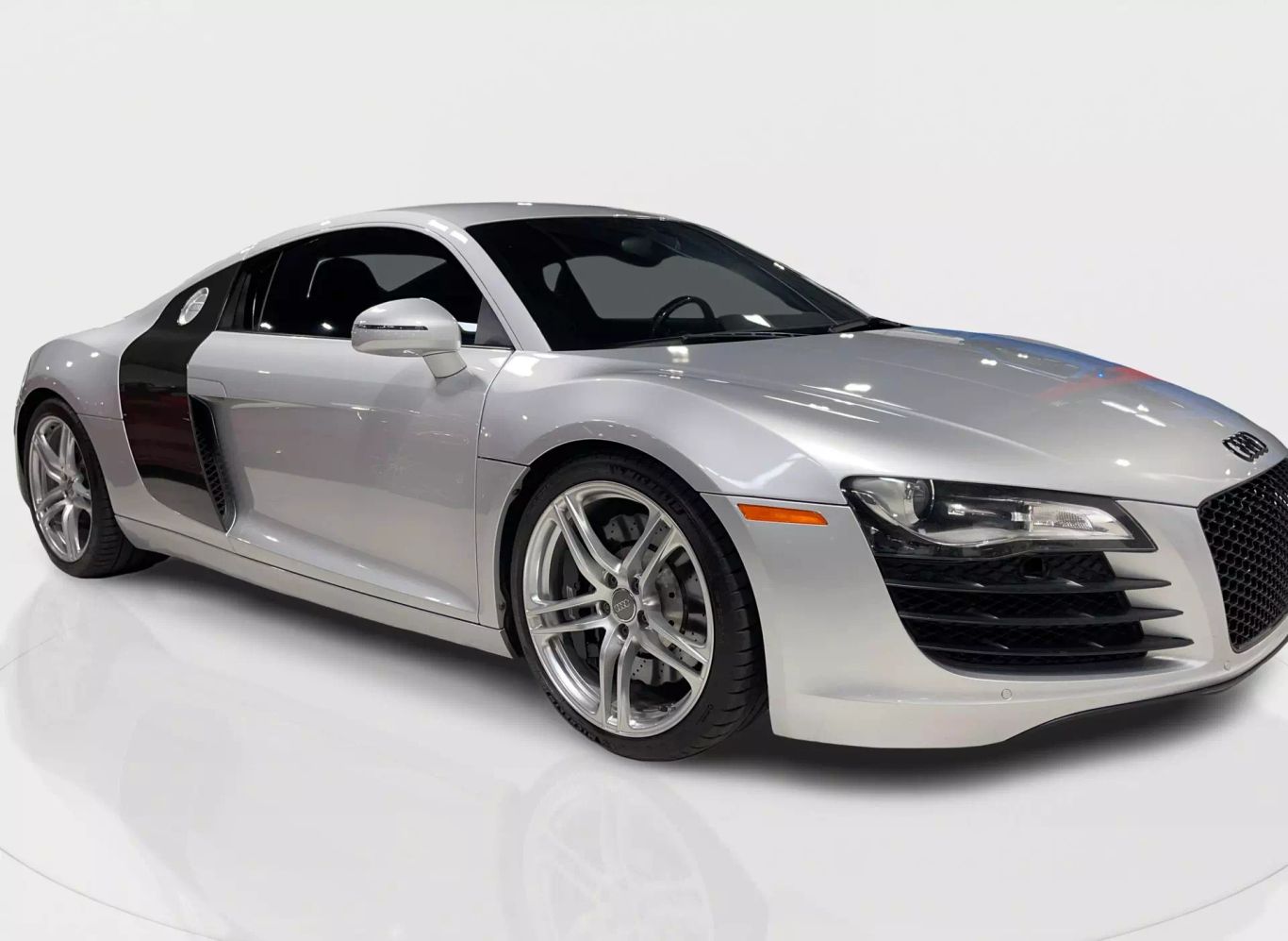2009 AUDI R8 COUPE V8, 4.2 LITER QUATTRO COUPE 2D