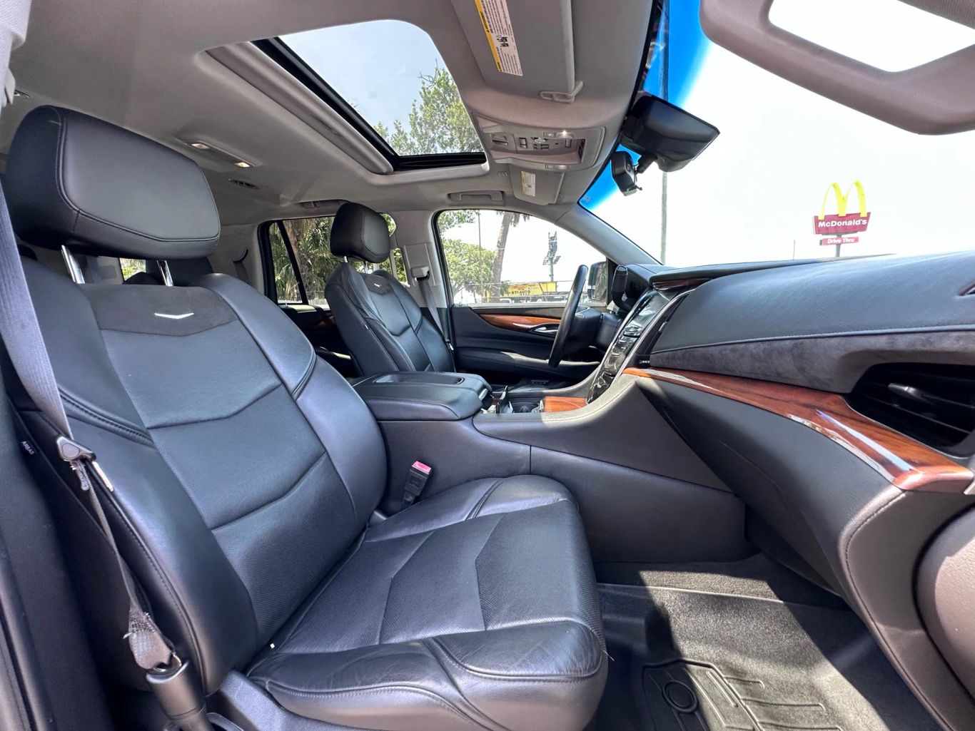 2017 CADILLAC ESCALADE SUV V8, 6.2 LITER LUXURY SPORT UTILITY 4D - Tampa Motor Cars