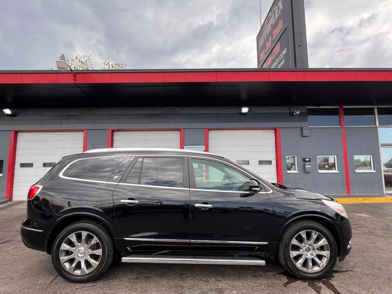 2016 Buick Enclave - Image 1