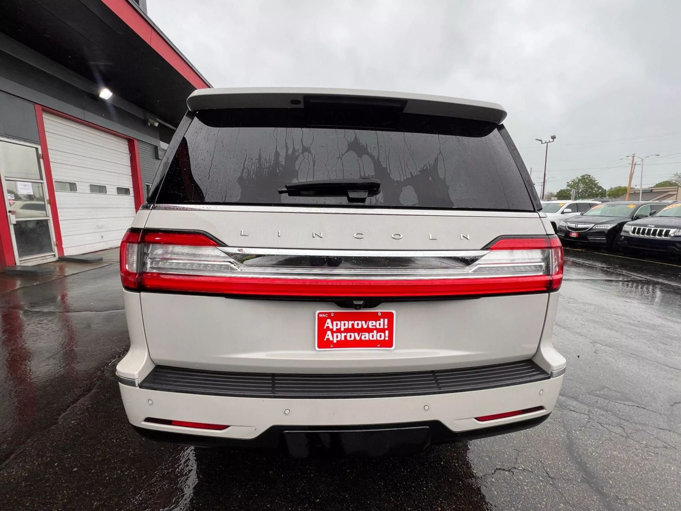 2019 Lincoln Navigator L - Image 9