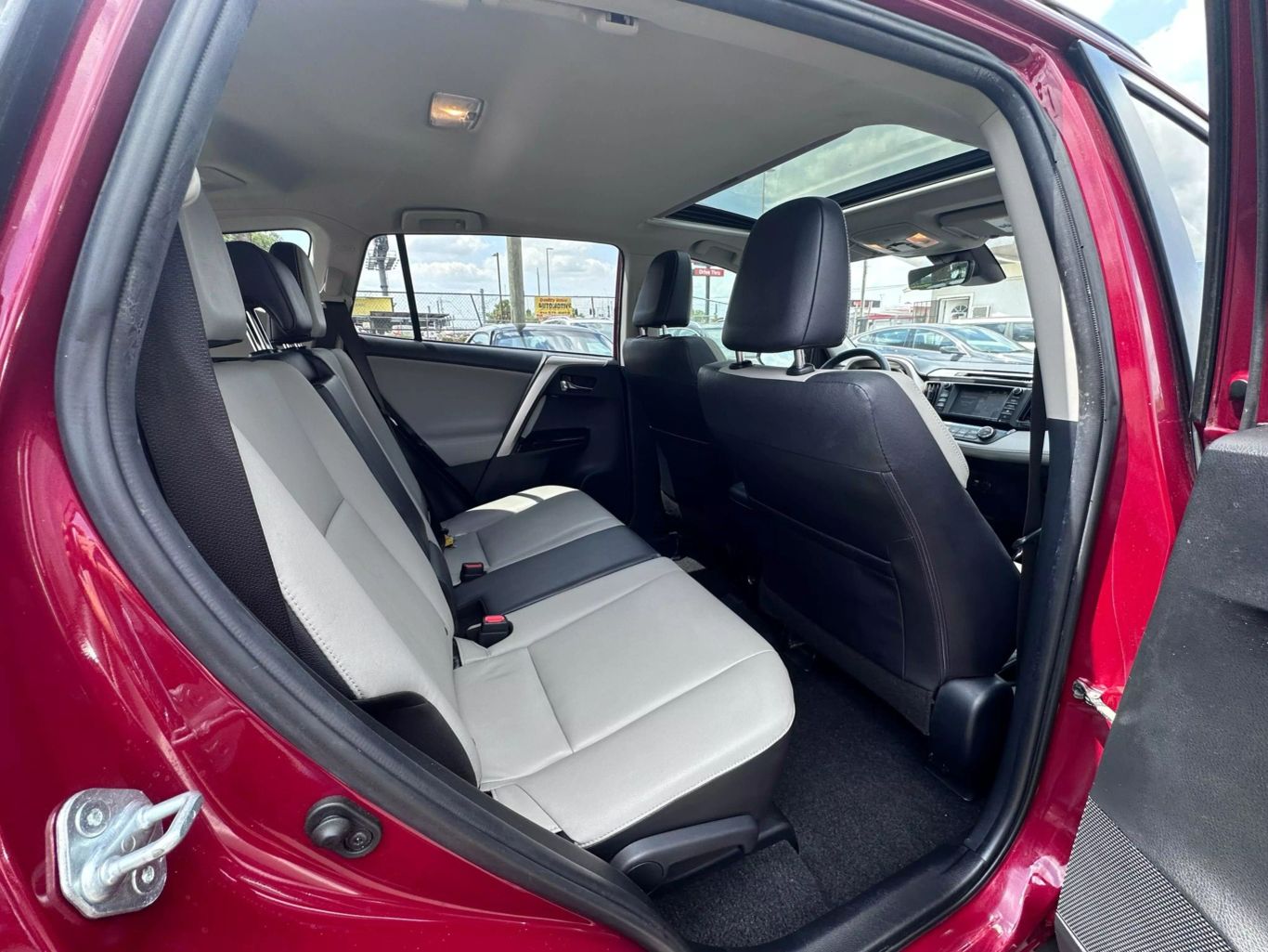 2018 TOYOTA RAV4 SUV 4-CYL, 2.5 LITER LIMITED SPORT UTILITY 4D - Tampa Motor Cars