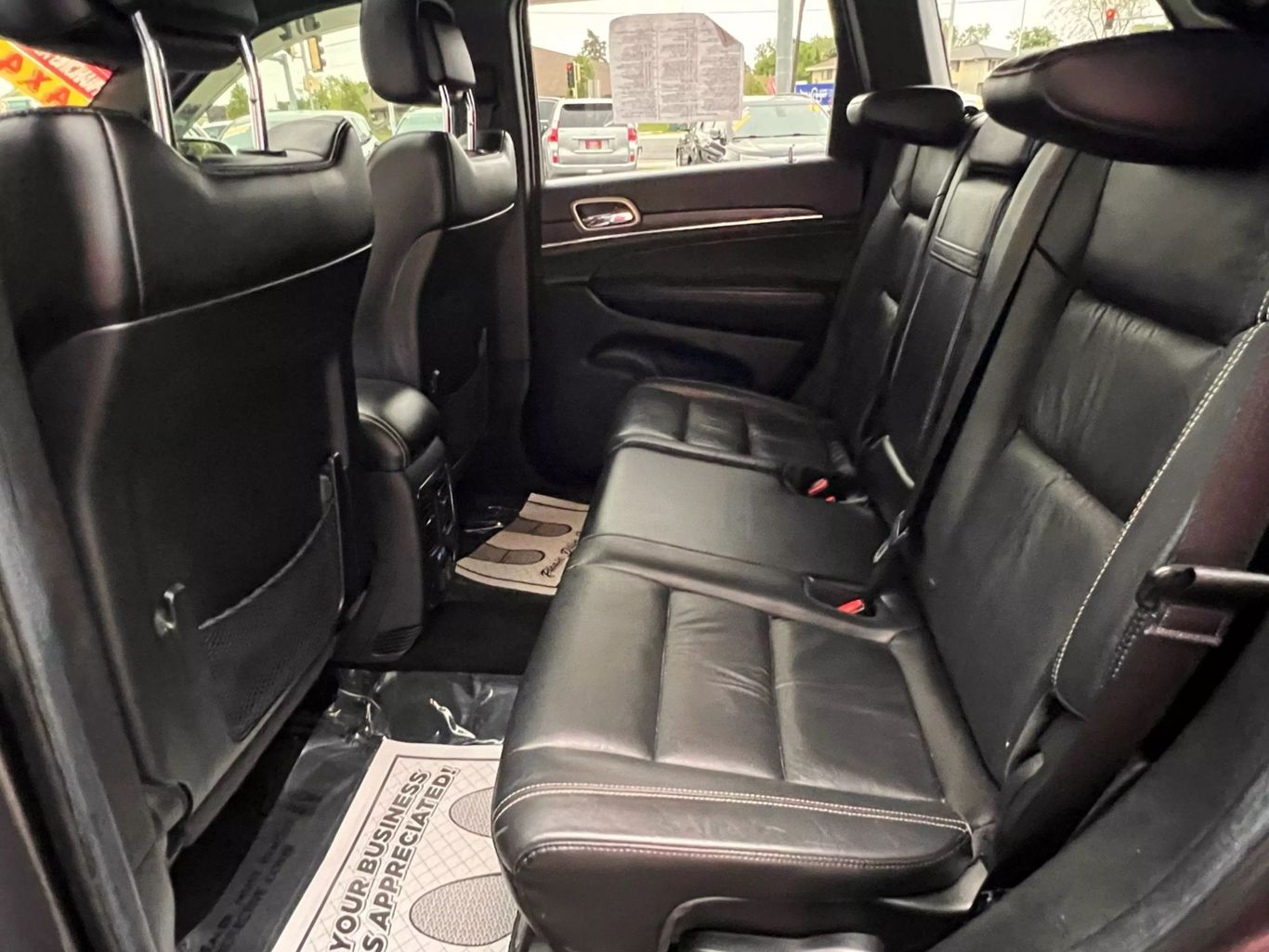 2014 Jeep Grand Cherokee - Image 12
