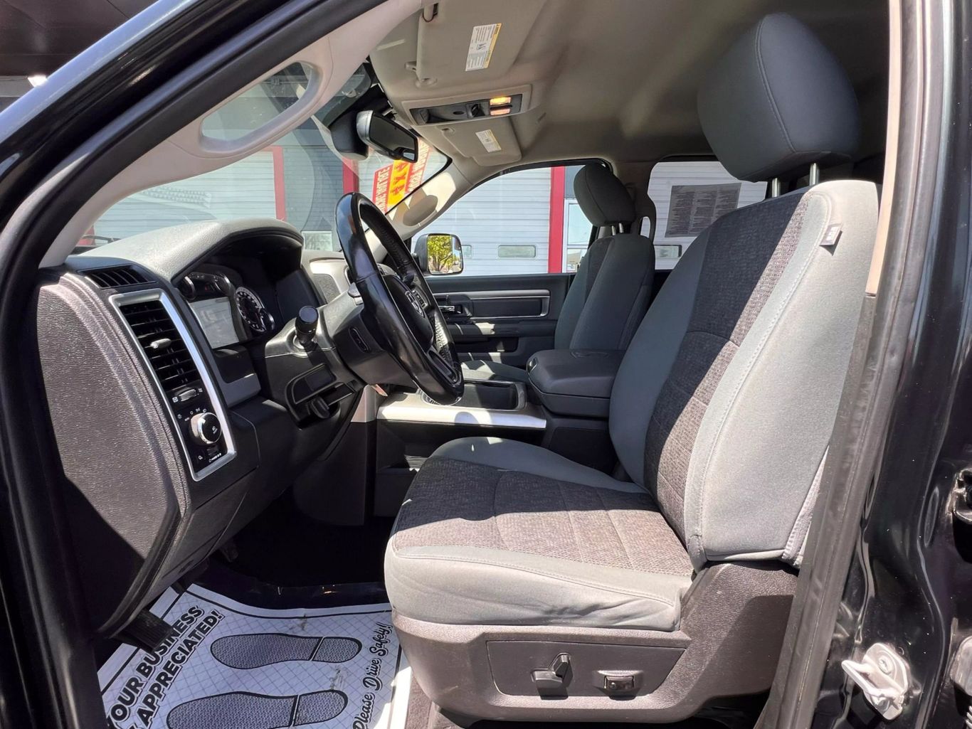 2017 Ram 1500 Quad Cab - Image 11