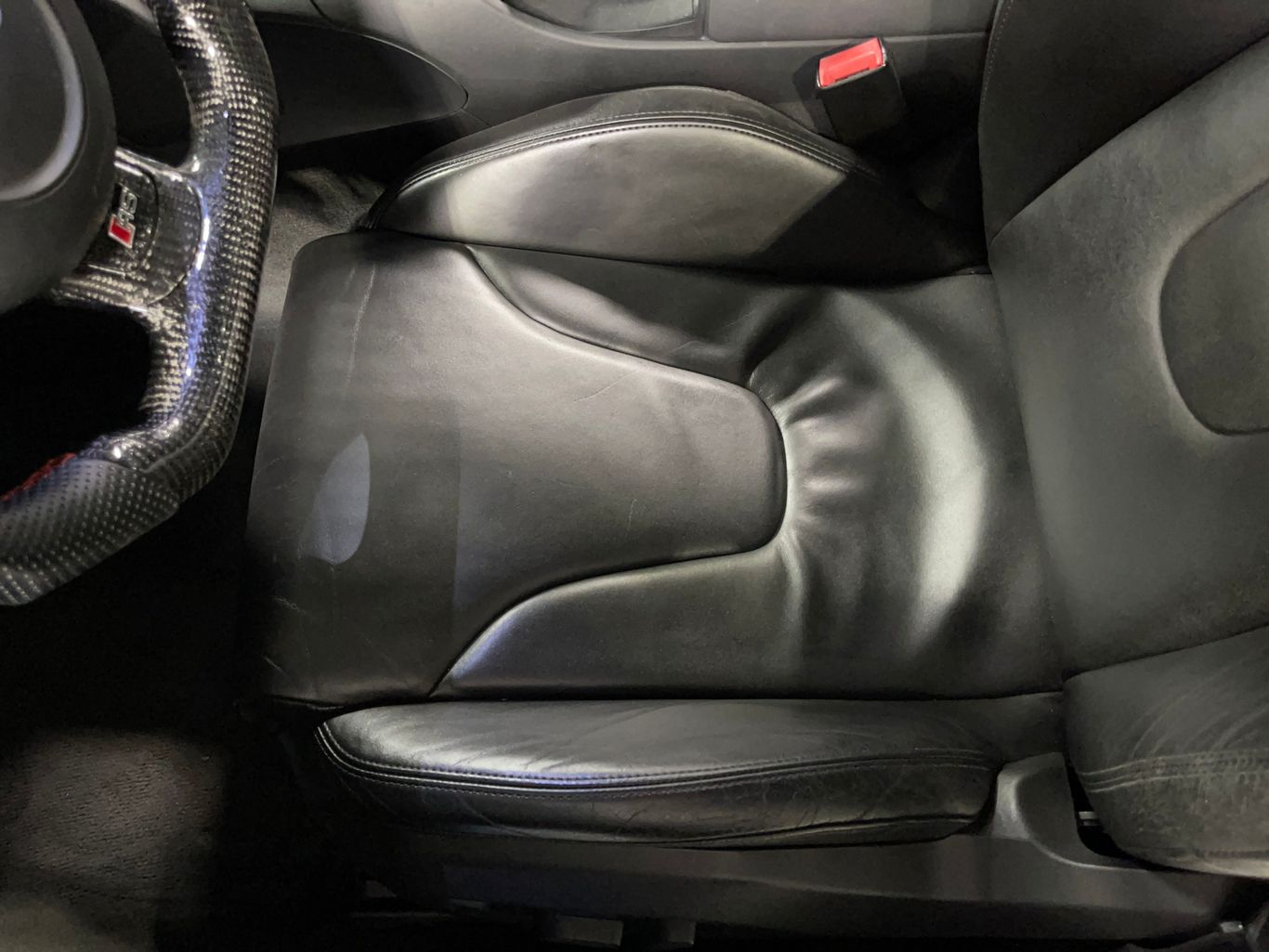 2009 AUDI R8 COUPE V8, 4.2 LITER QUATTRO COUPE 2D