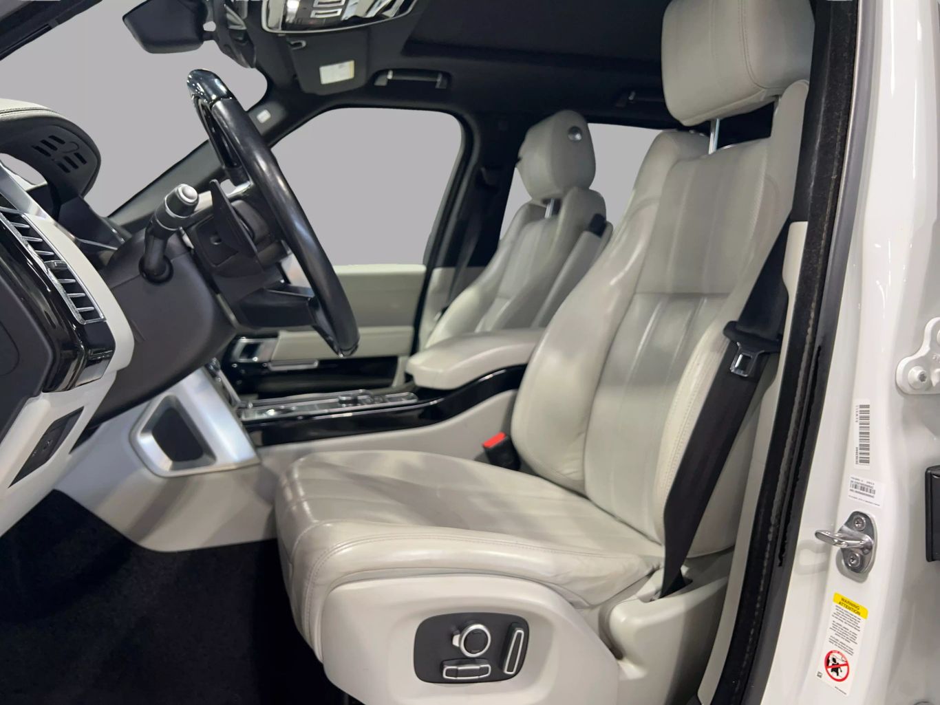 2017 LAND ROVER RANGE ROVER SUV V6, SUPERCHARGED, 3.0 LITER HSE SPORT UTILITY 4D
