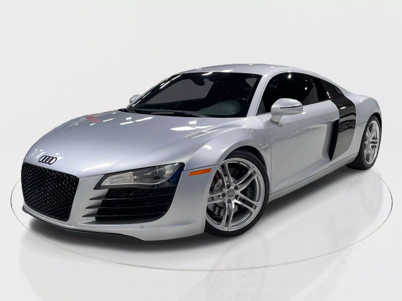 2009 AUDI R8 COUPE V8, 4.2 LITER QUATTRO COUPE 2D