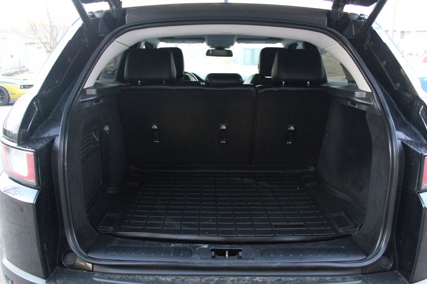 2016 Land Rover Range Rover Evoque Se Sport Utility 4d - Image 25