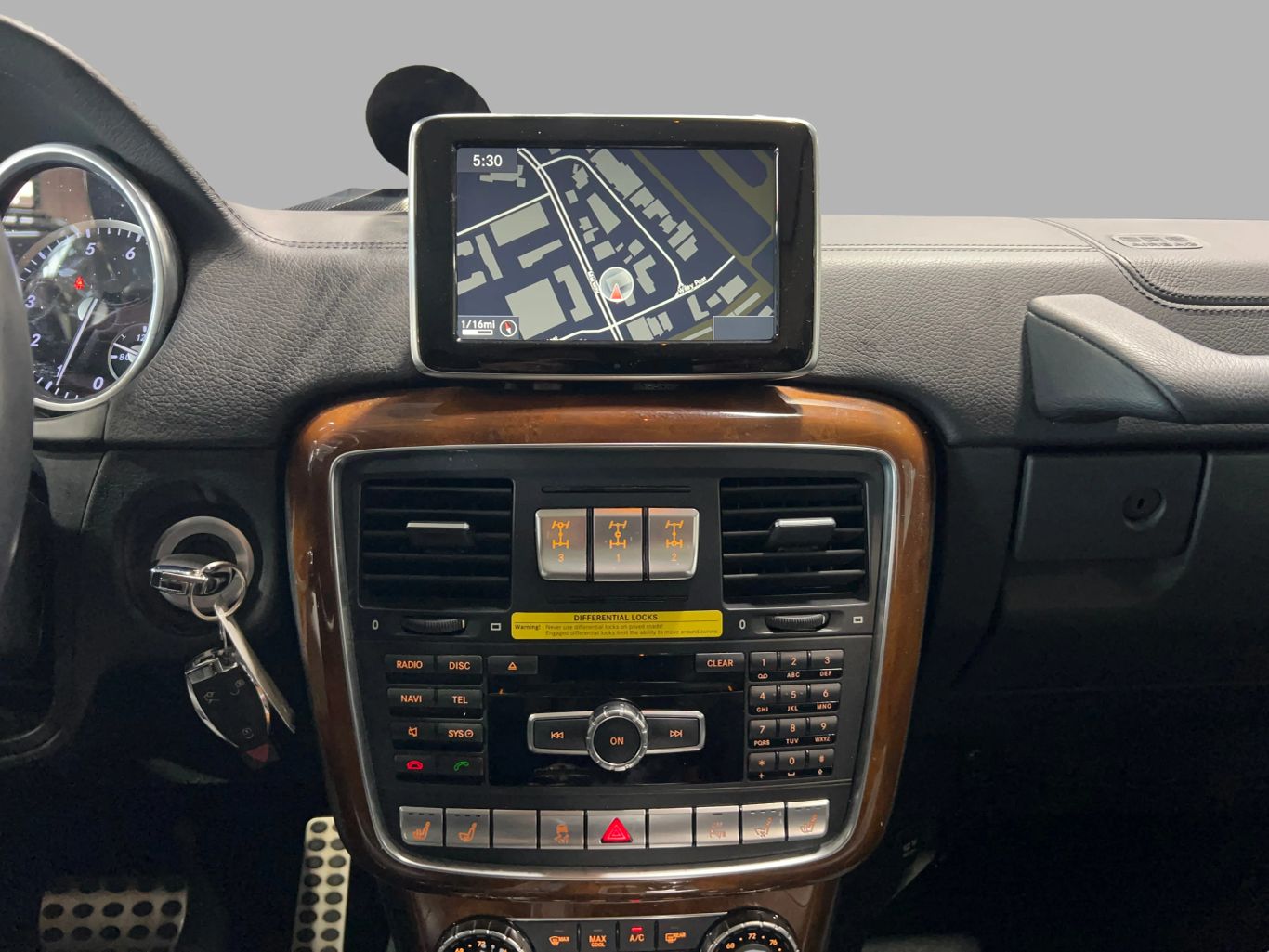 2015 MERCEDES-BENZ G-CLASS SUV V8, 5.5 LITER G 550 SPORT UTILITY 4D