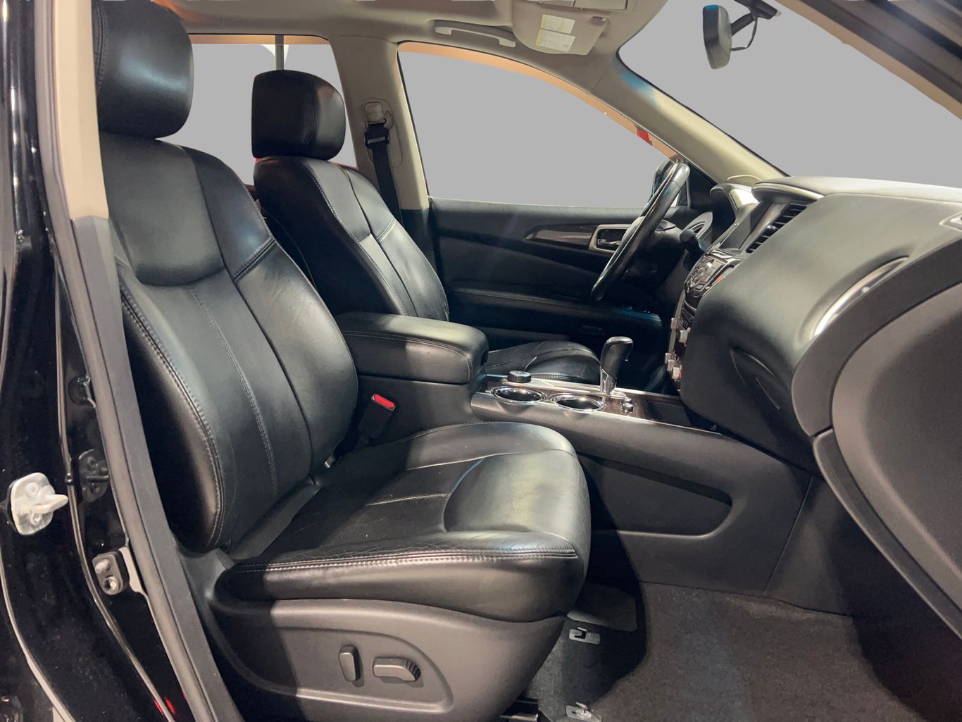 2014 NISSAN PATHFINDER SUV V6, 3.5 LITER PLATINUM SPORT UTILITY 4D