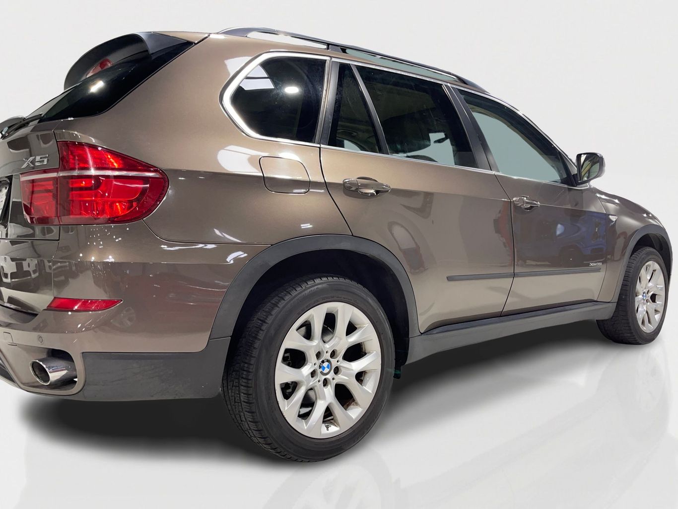 2013 BMW X5 SUV 6-CYL, TURBO, 3.0 LITER XDRIVE35I PREMIUM SPORT UTILITY 4D