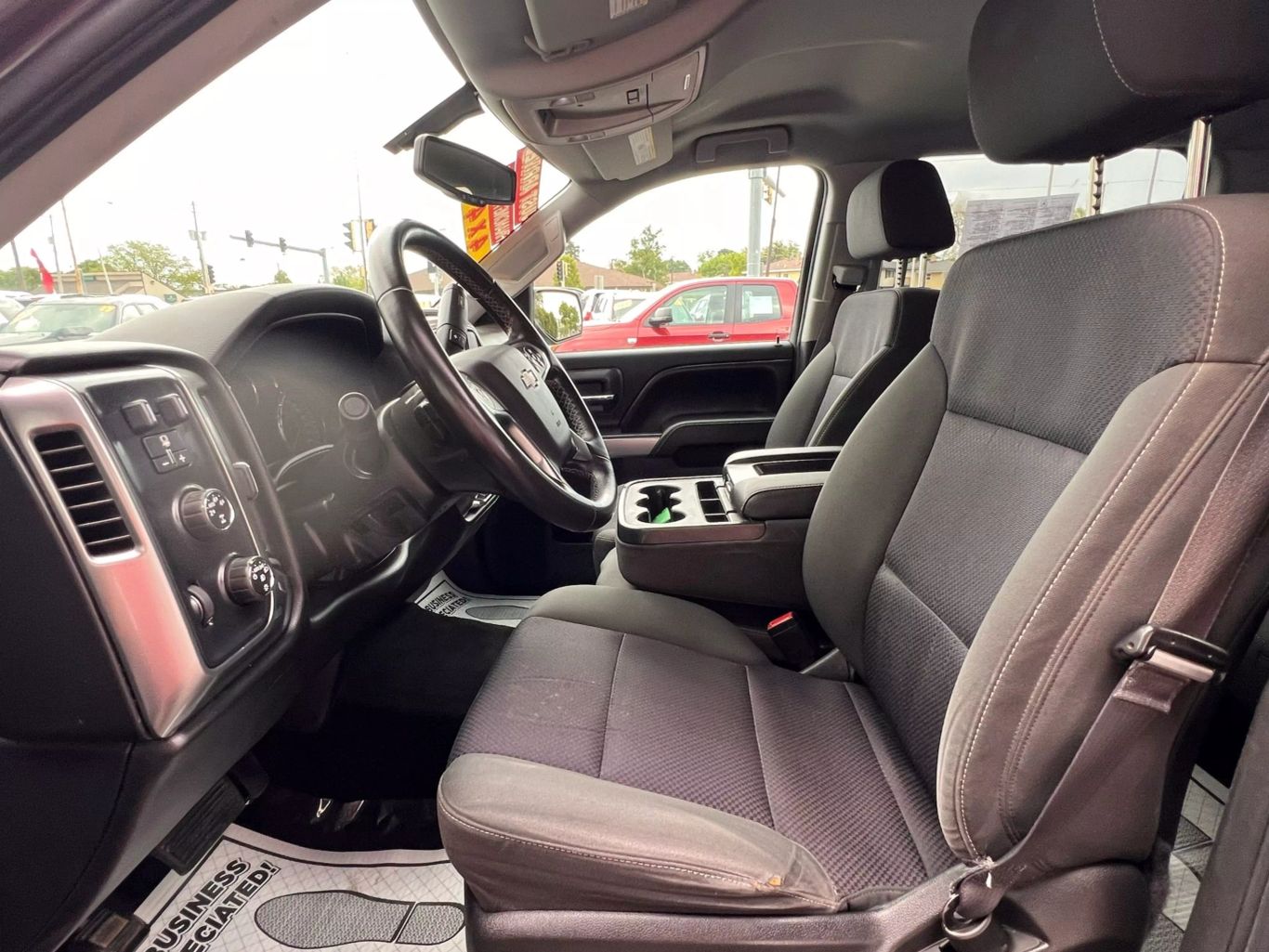 2015 Chevrolet Silverado 1500 Crew Cab - Image 11