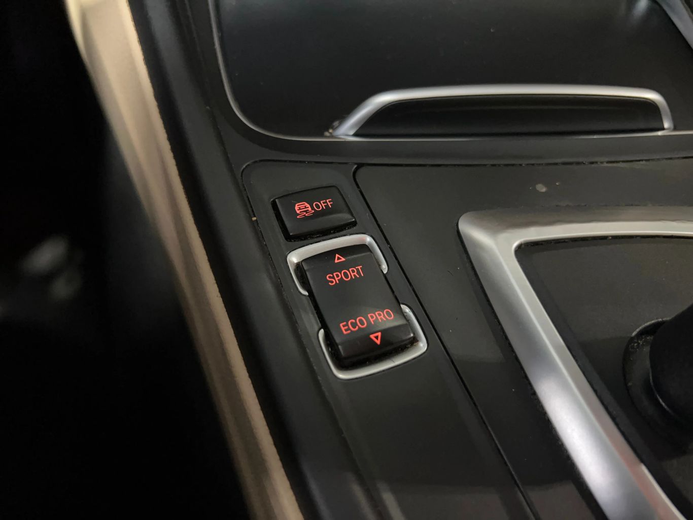 2018 BMW 3 SERIES SEDAN 4-CYL, TURBO, 2.0 LITER 320I SEDAN 4D