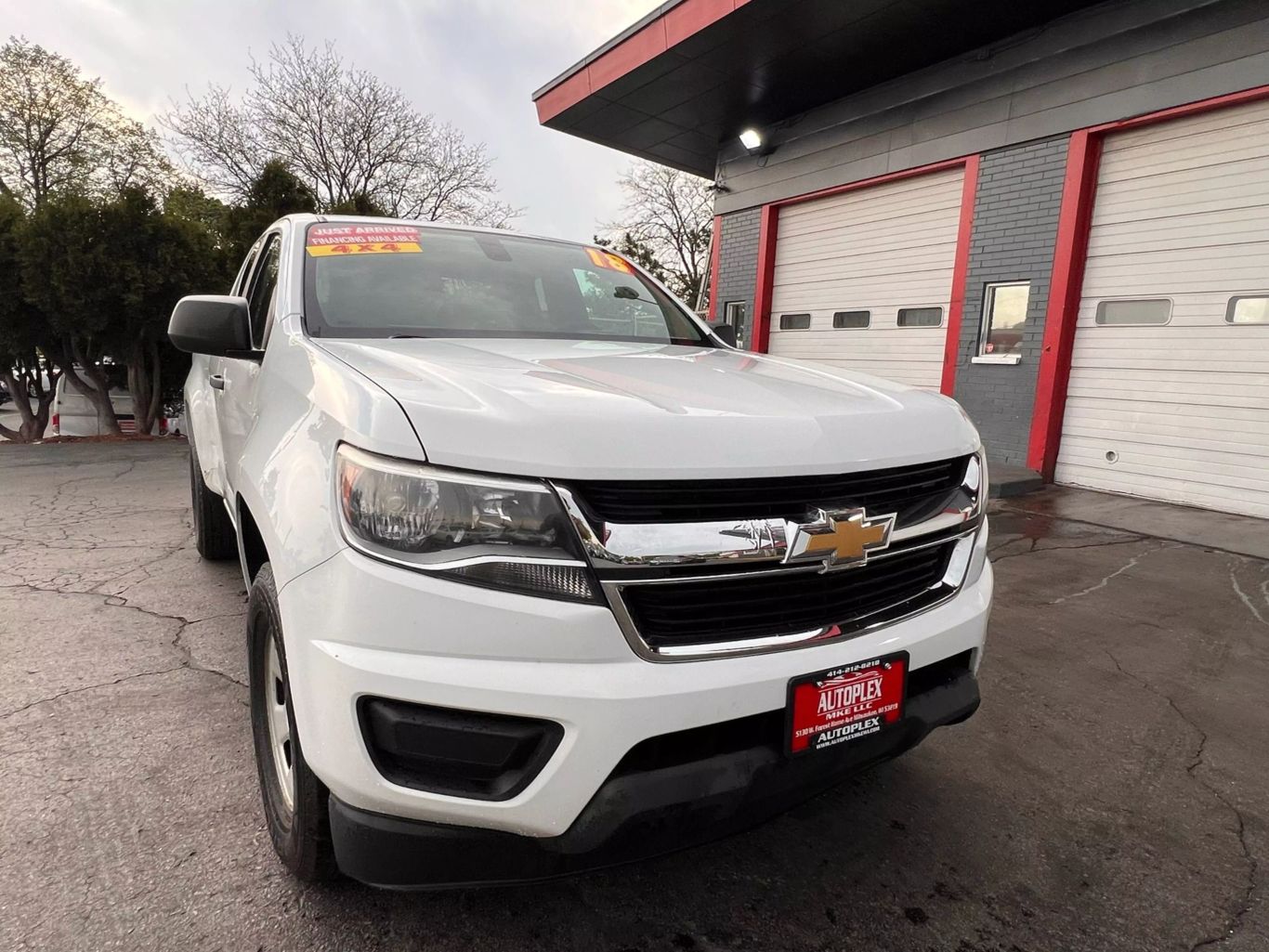 2018 Chevrolet Colorado Extended Cab - Image 3