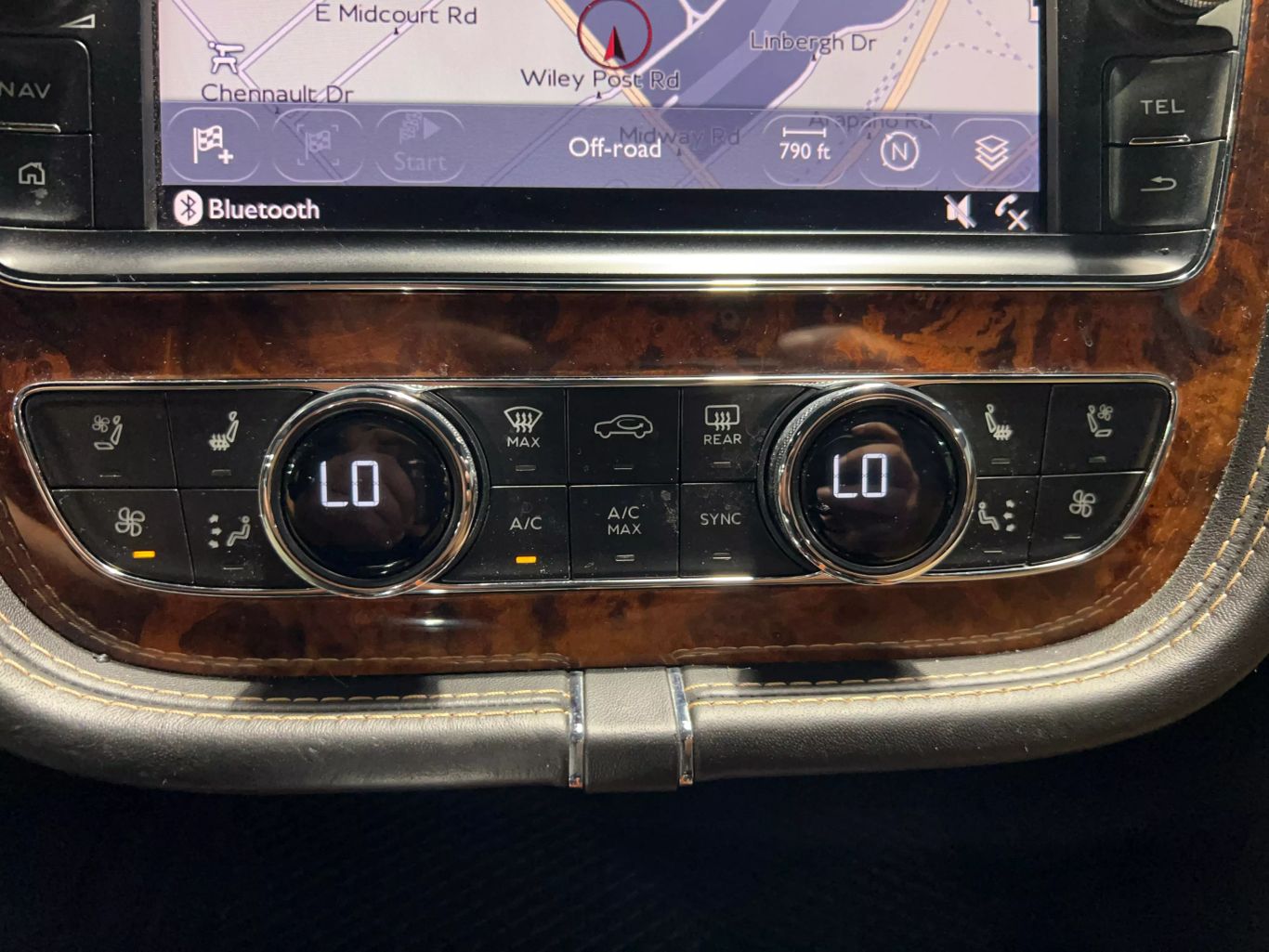 2018 BENTLEY BENTAYGA SEDAN W12, TWIN TURBO, 6.0 LITER W12 SIGNATURE SEDAN 4D