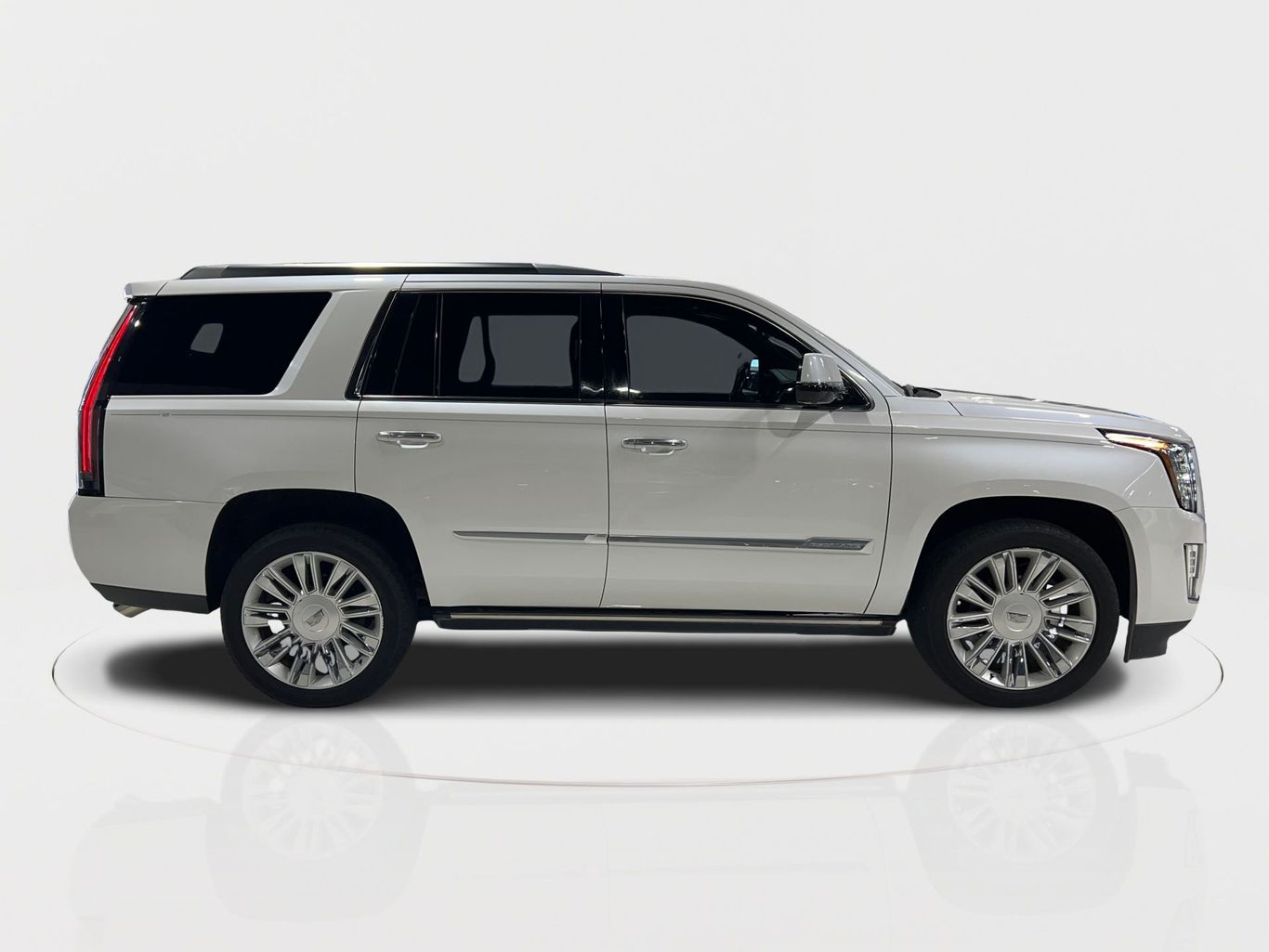 2016 CADILLAC ESCALADE SUV V8, 6.2 LITER PLATINUM SPORT UTILITY 4D