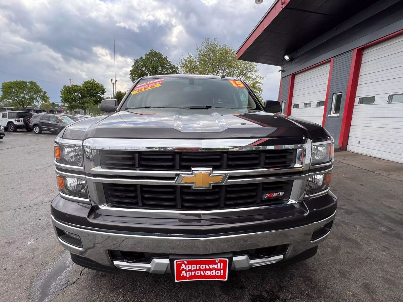 2015 Chevrolet Silverado 1500 Crew Cab - Image 4