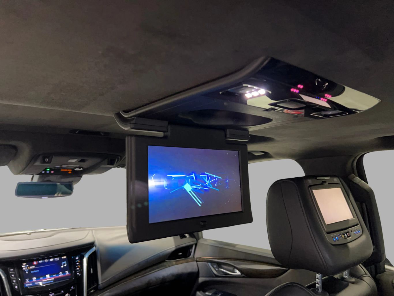 2018 CADILLAC ESCALADE SUV V8, 6.2 LITER PLATINUM SPORT UTILITY 4D