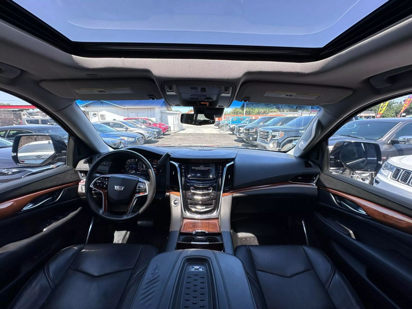 2017 CADILLAC ESCALADE SUV V8, 6.2 LITER LUXURY SPORT UTILITY 4D - Tampa Motor Cars