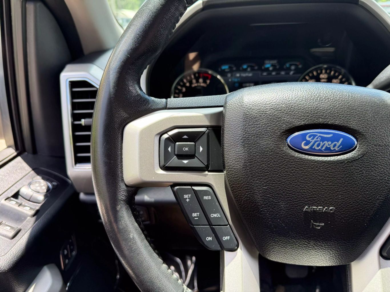 2018 FORD F-150 PICKUP 2.7L V6 ECOBOOST ENGINE CREW CAB LARIAT ECOBOOST 4WD 2.7L V6 TURBO