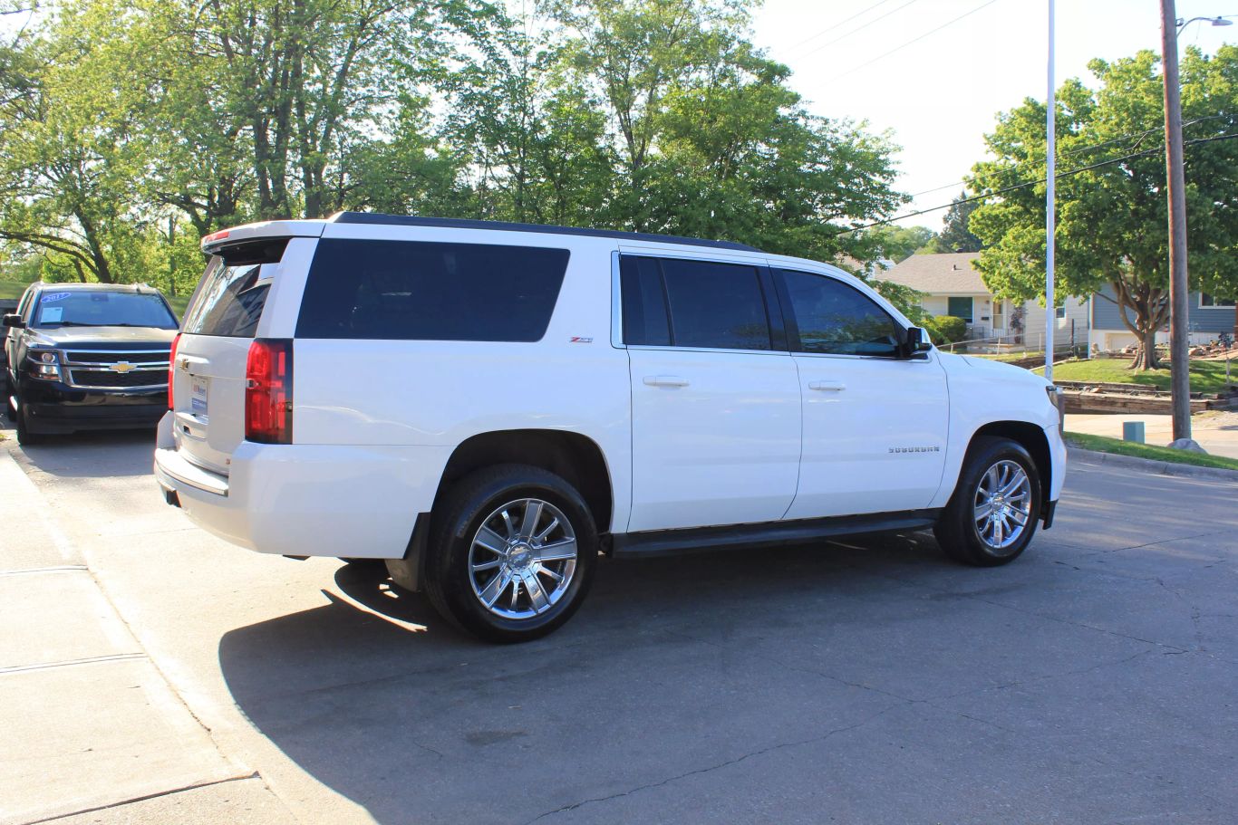 2015 Chevrolet Suburban Lt Sport Utility 4d - Image 8