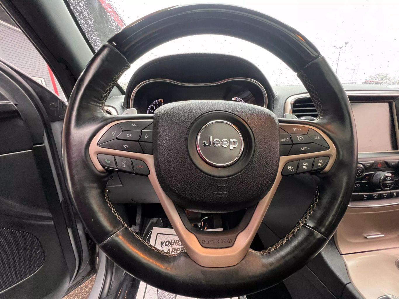 2015 Jeep Grand Cherokee - Image 16
