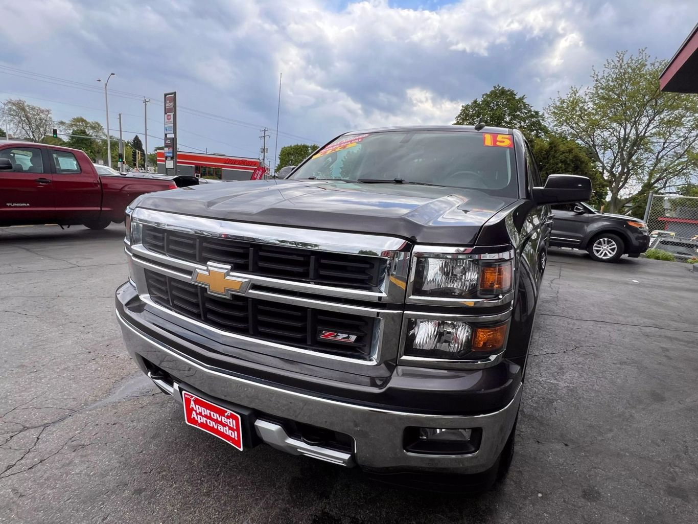 2015 Chevrolet Silverado 1500 Crew Cab - Image 5