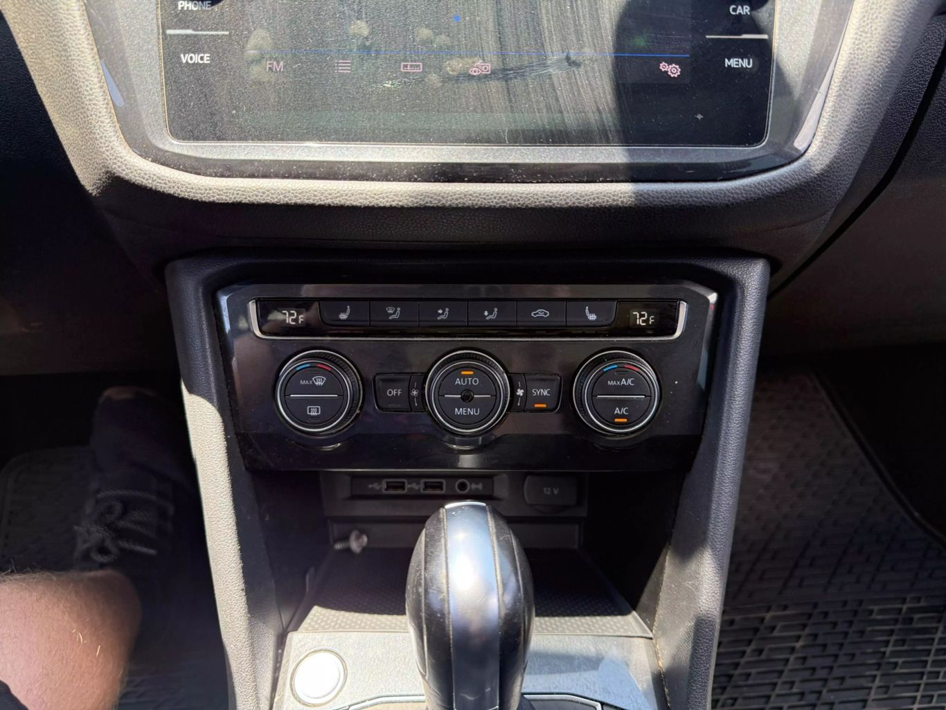 2019 VOLKSWAGEN TIGUAN SUV 4-CYL, TURBO, 2.0 LITER 2.0T SE SPORT UTILITY 4D