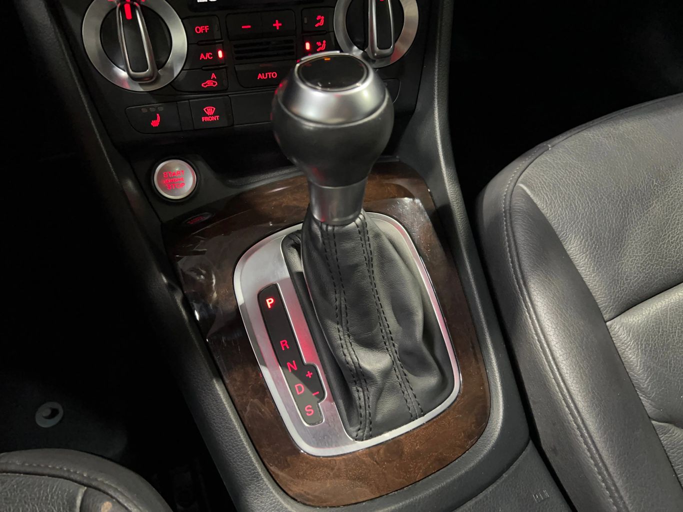 2015 AUDI Q3 SUV 4-CYL, TURBO, 2.0 LITER PREMIUM PLUS SPORT UTILITY 4D