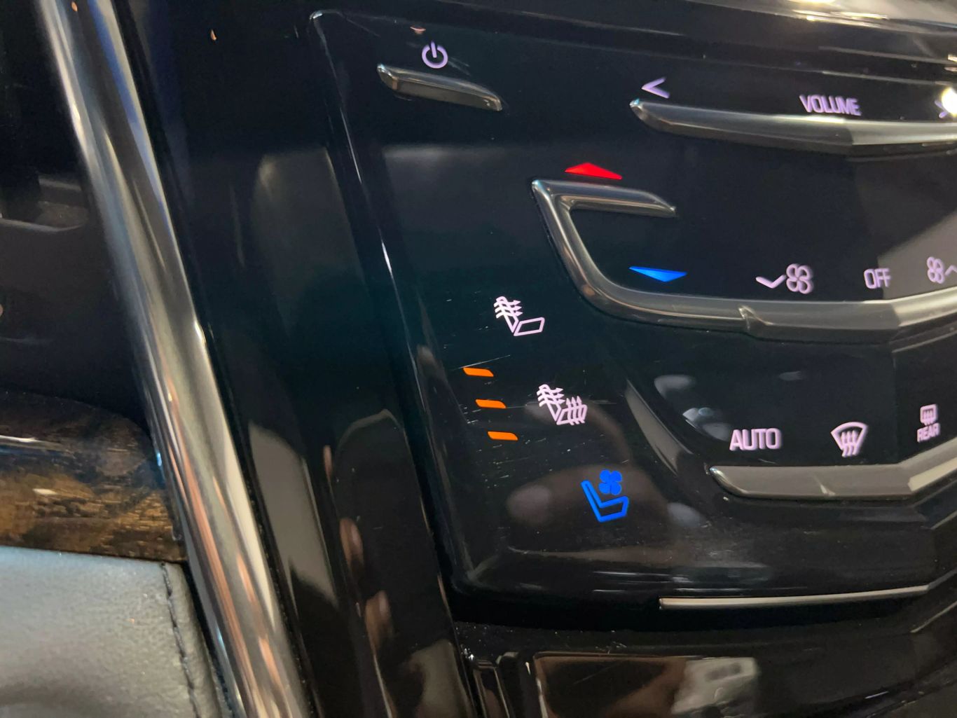 2016 CADILLAC ESCALADE SUV V8, 6.2 LITER PLATINUM SPORT UTILITY 4D