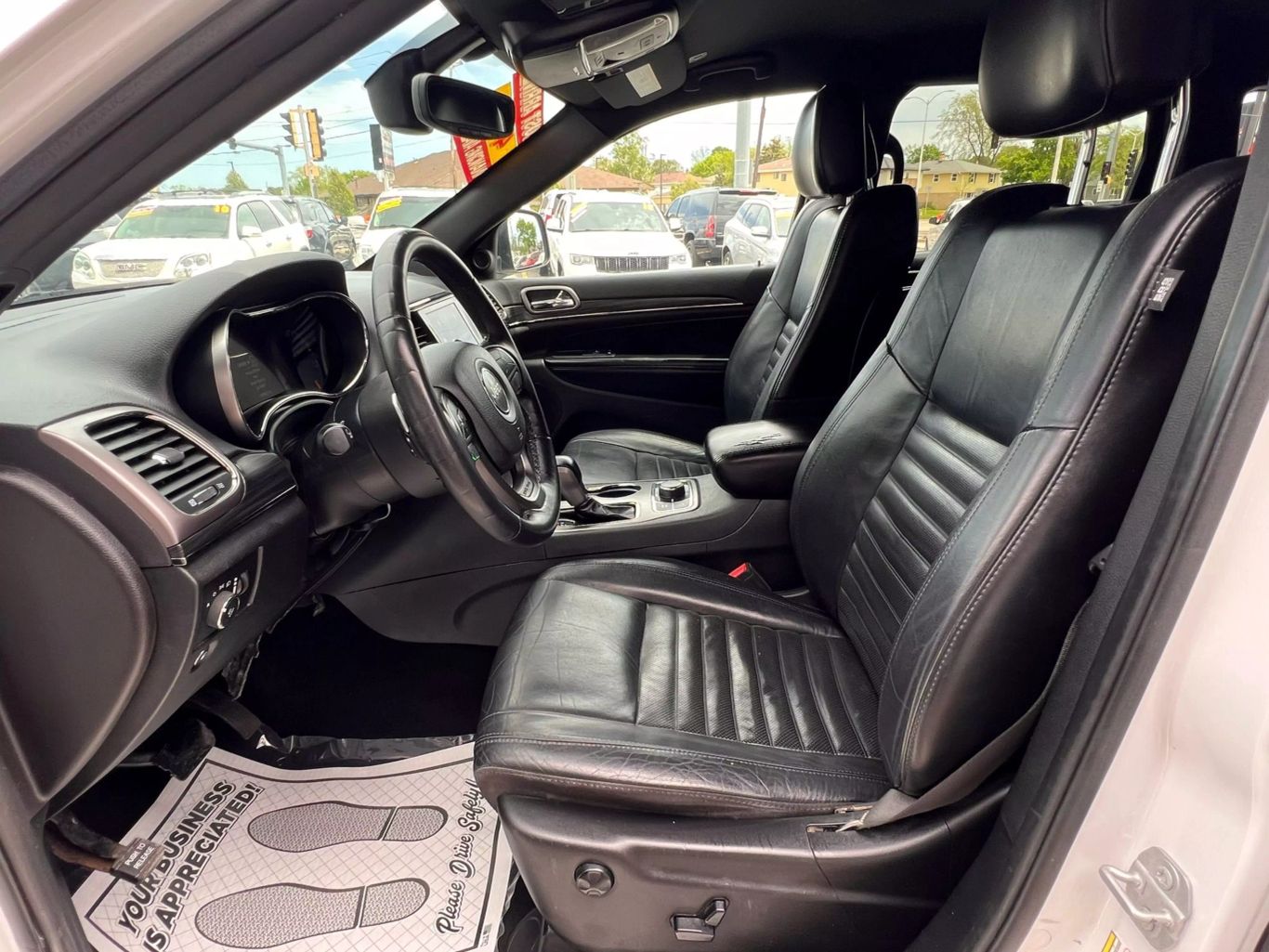 2019 Jeep Grand Cherokee - Image 11