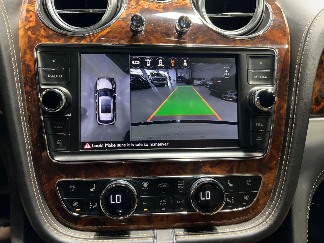 2018 BENTLEY BENTAYGA SEDAN W12, TWIN TURBO, 6.0 LITER W12 SIGNATURE SEDAN 4D