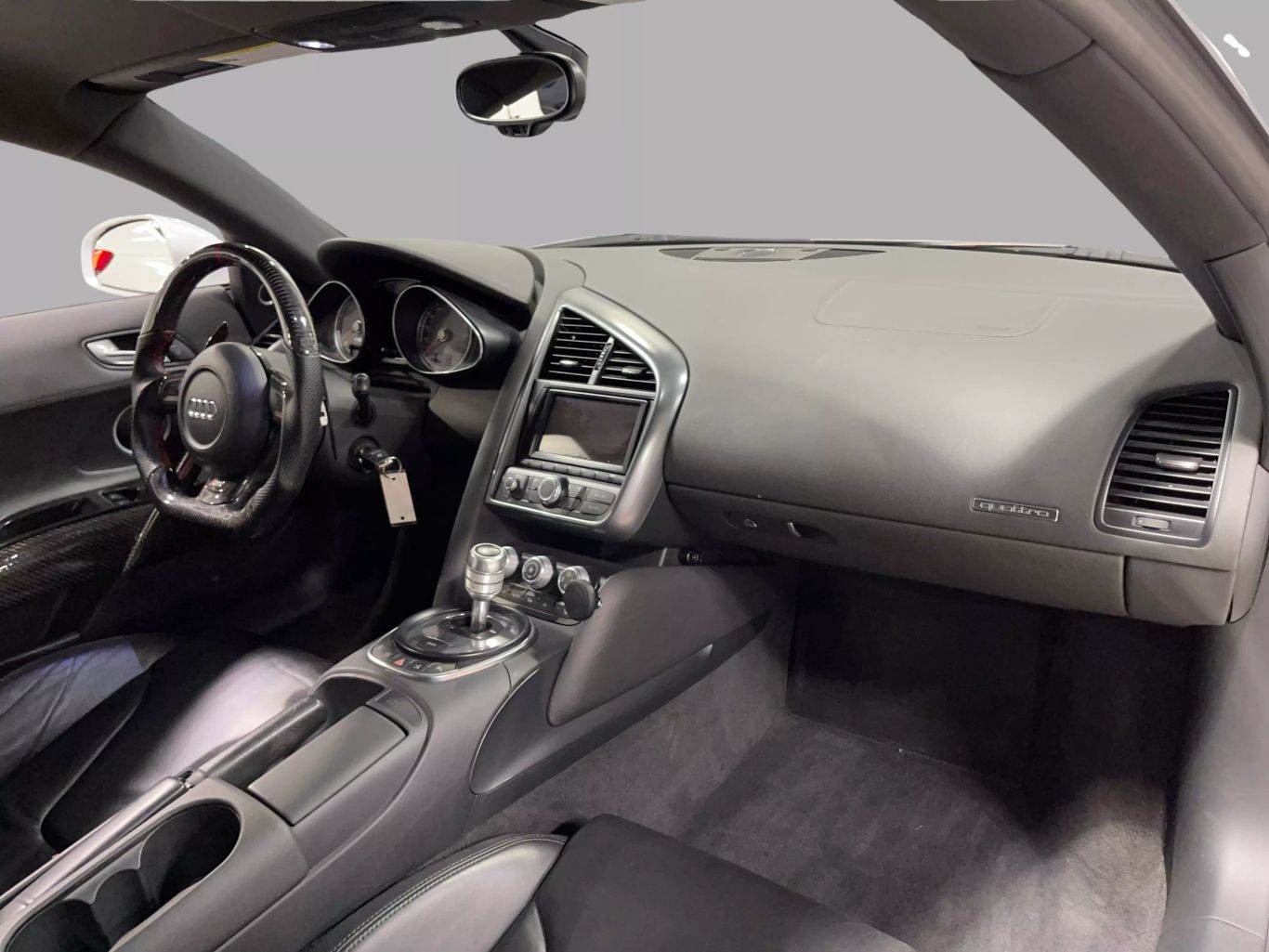2009 AUDI R8 COUPE V8, 4.2 LITER QUATTRO COUPE 2D