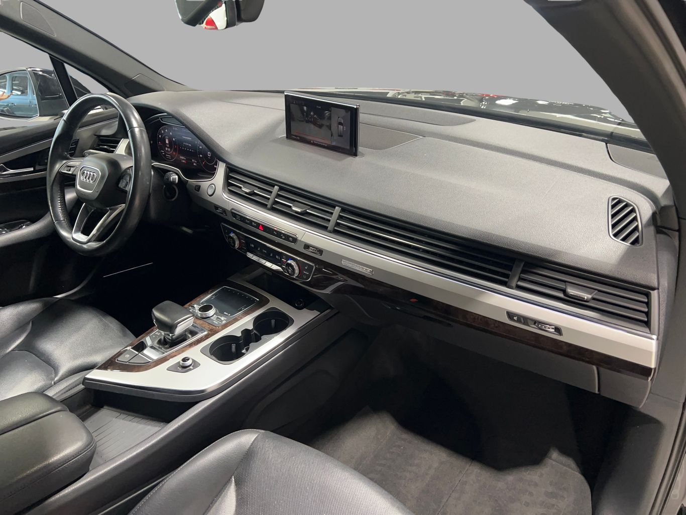 2019 AUDI Q7 SUV 4-CYL, TURBO, 2.0 LITER 45 TFSI PREMIUM PLUS SPORT UTILITY 4D