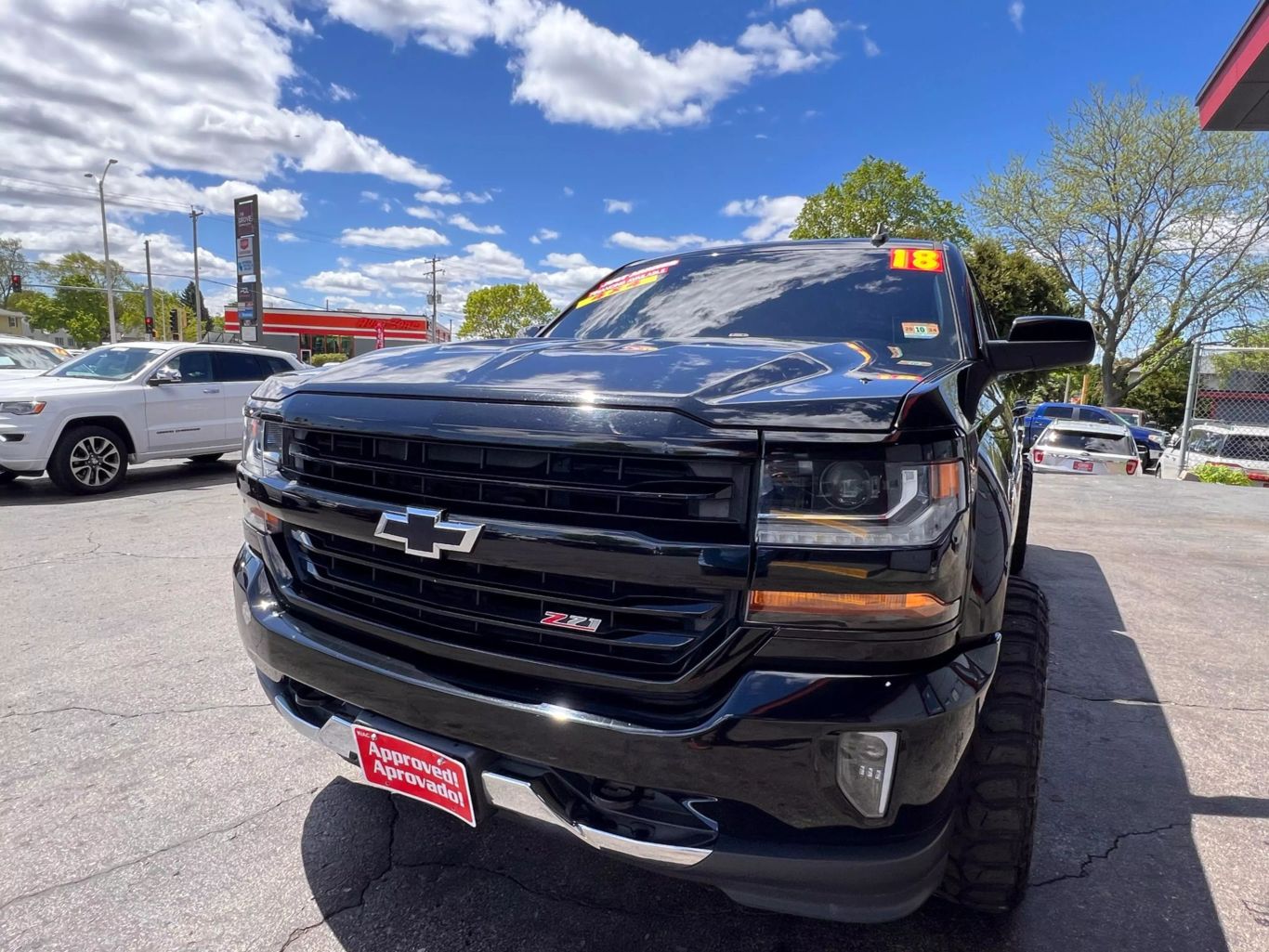 2018 Chevrolet Silverado 1500 Double Cab - Image 5