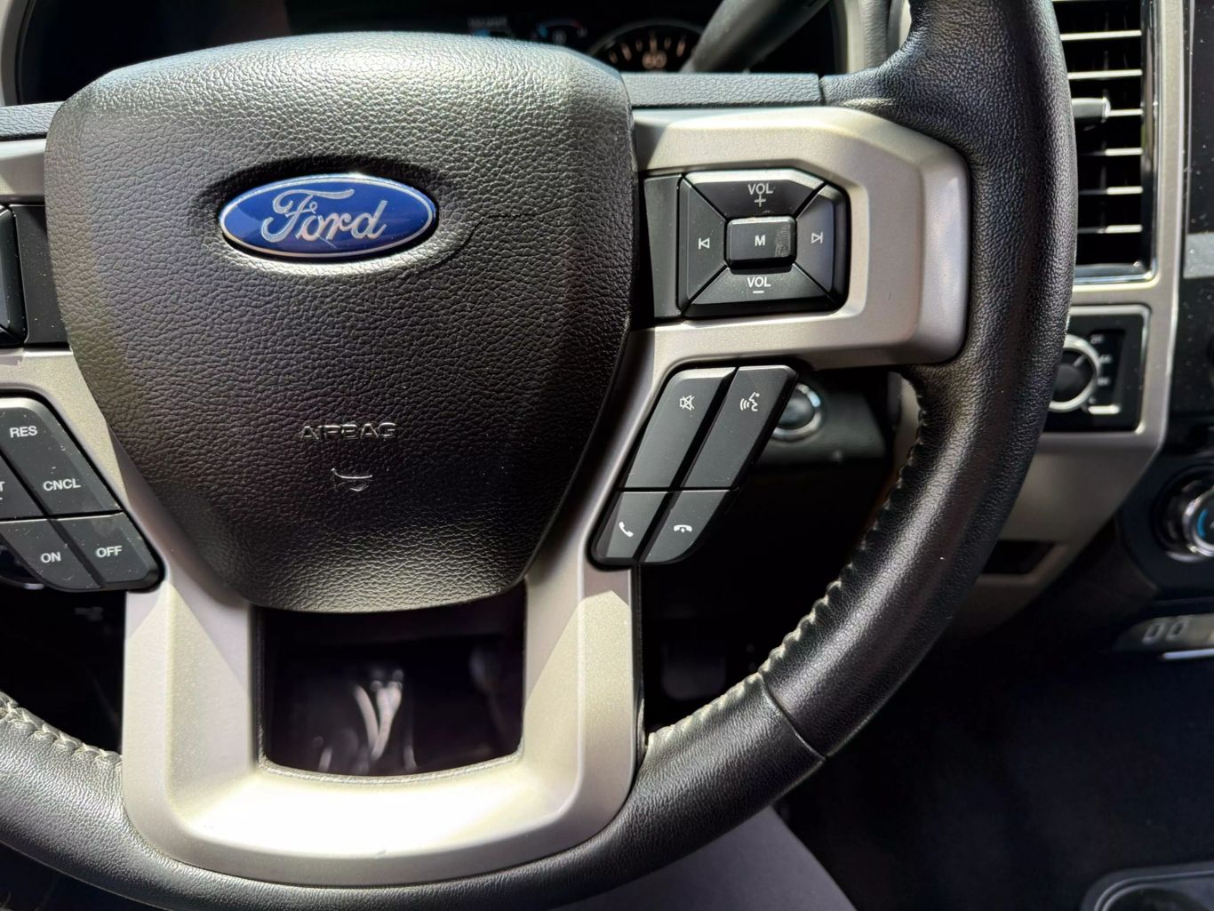 2018 FORD F-150 PICKUP 2.7L V6 ECOBOOST ENGINE CREW CAB LARIAT ECOBOOST 4WD 2.7L V6 TURBO