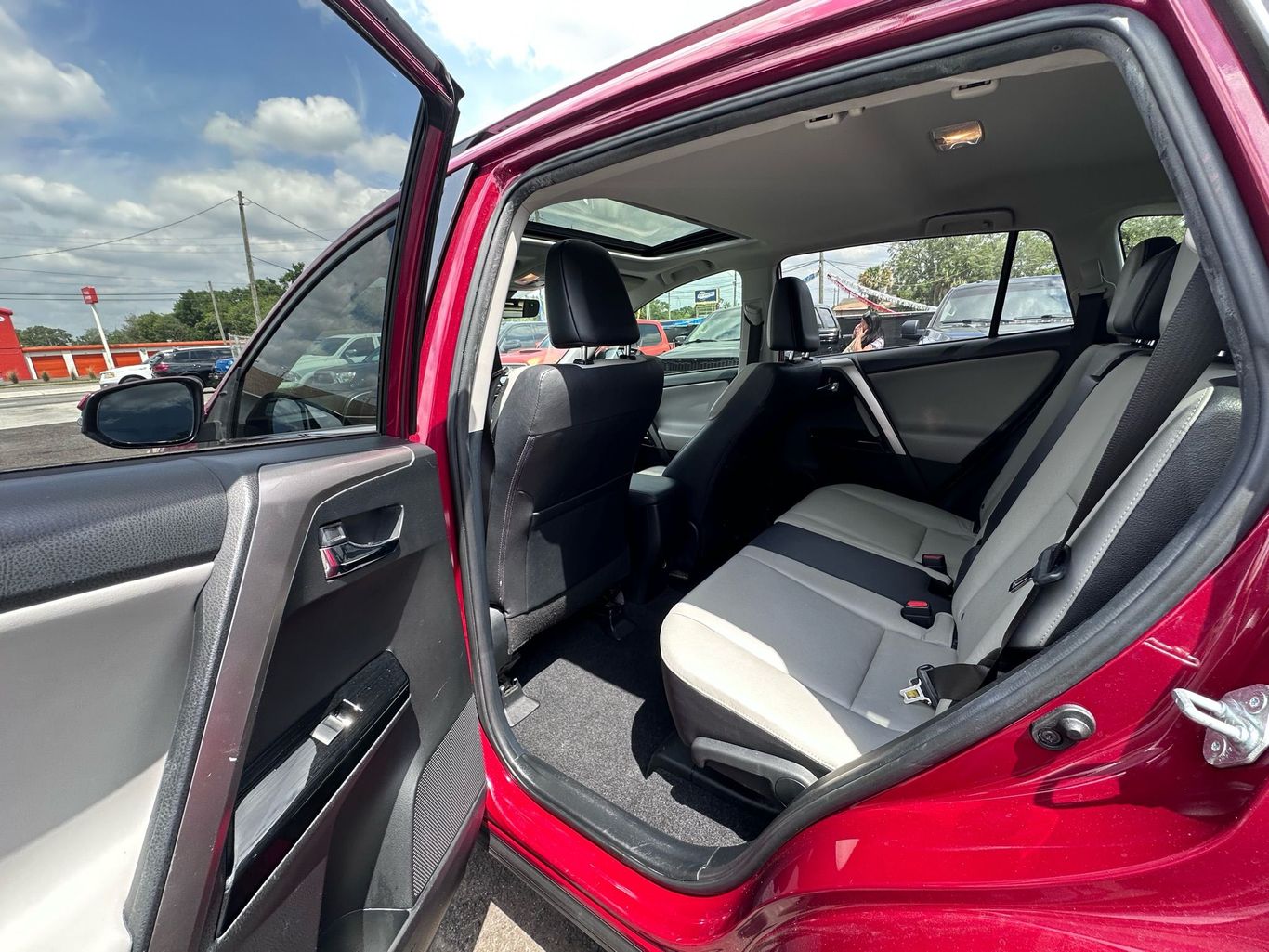 2018 TOYOTA RAV4 SUV 4-CYL, 2.5 LITER LIMITED SPORT UTILITY 4D - Tampa Motor Cars
