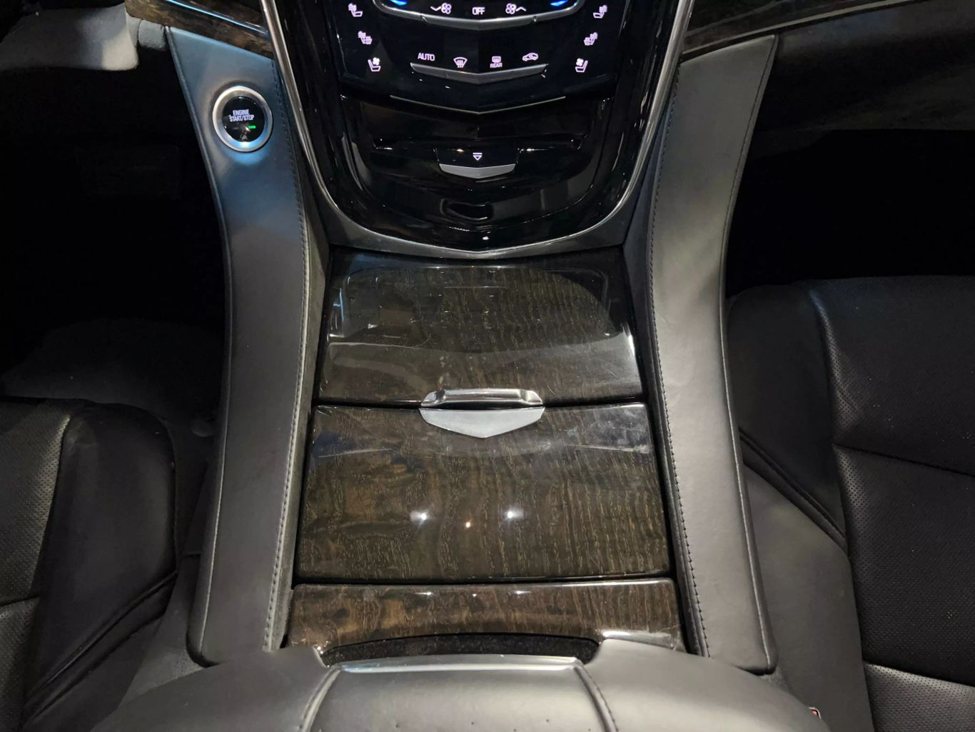 2016 CADILLAC ESCALADE SUV V8, 6.2 LITER PLATINUM SPORT UTILITY 4D