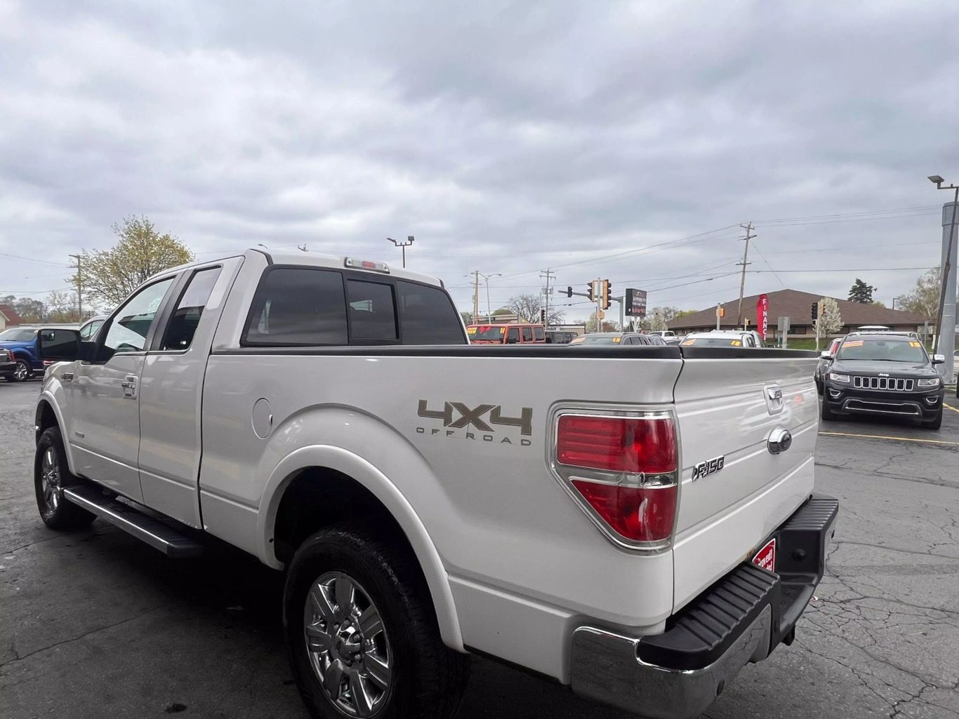 2012 Ford F150 Super Cab - Image 8