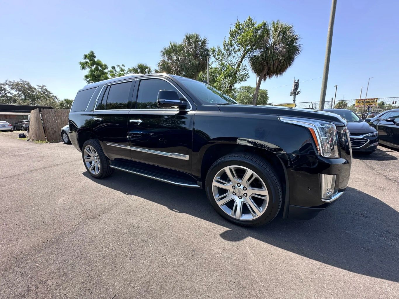 2017 CADILLAC ESCALADE SUV V8, 6.2 LITER LUXURY SPORT UTILITY 4D - Tampa Motor Cars