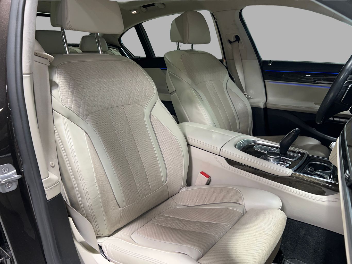 2016 BMW 7 SERIES SEDAN V8, TWIN TURBO, 4.4L 750I SEDAN 4D