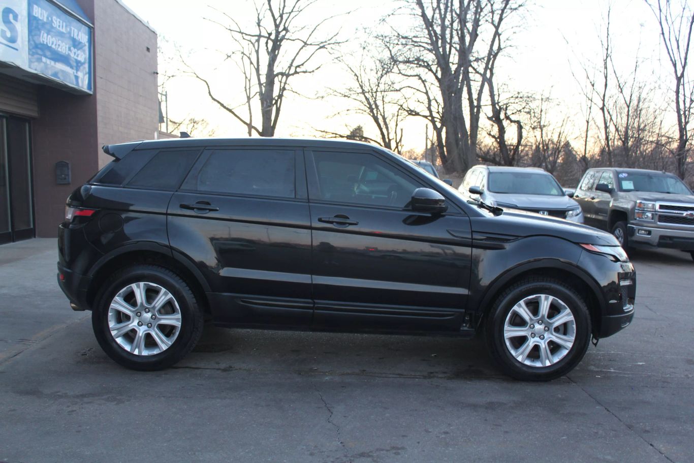 2016 Land Rover Range Rover Evoque Se Sport Utility 4d - Image 5