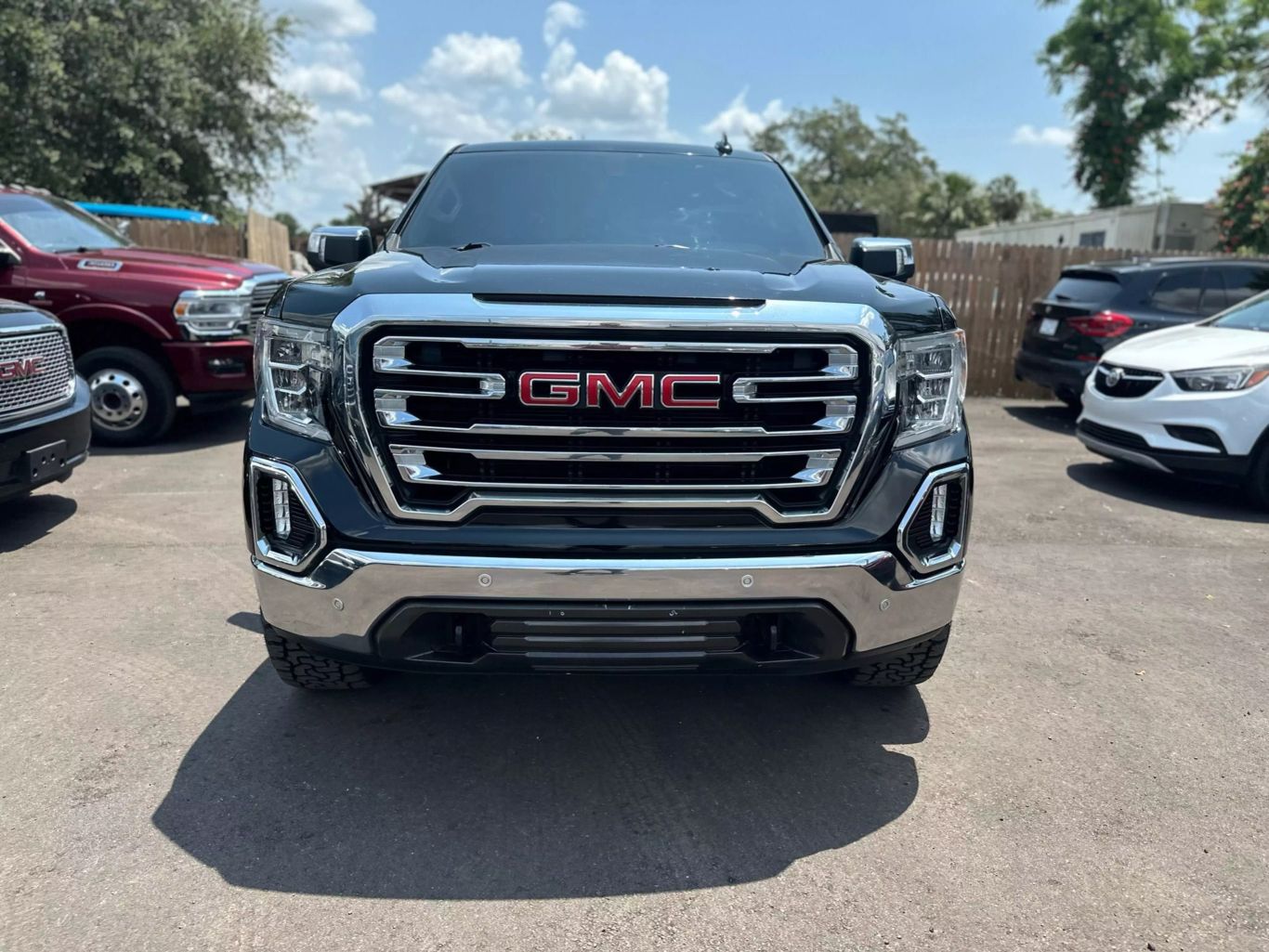 2020 GMC SIERRA 1500 CREW CAB PICKUP V8, ECOTEC3, DFM, 5.3 LITER SLT PICKUP 4D 5 3/4 FT - Tampa Motor Cars