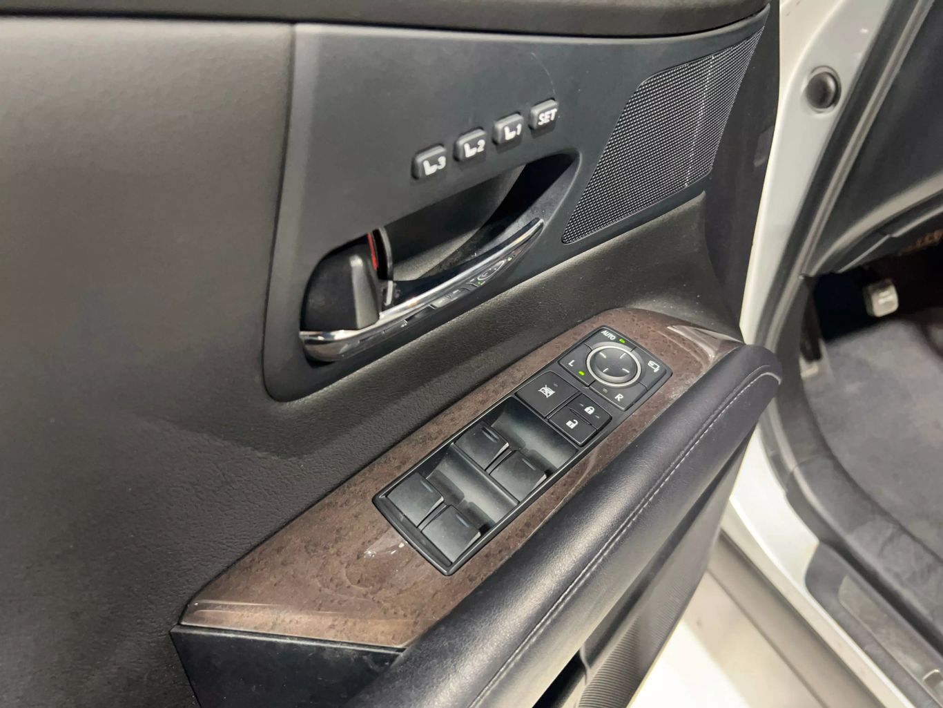 2013 LEXUS RX SUV V6, 3.5 LITER RX 350 SPORT UTILITY 4D