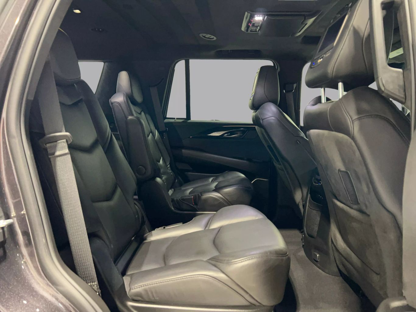 2018 CADILLAC ESCALADE SUV V8, 6.2 LITER PLATINUM SPORT UTILITY 4D