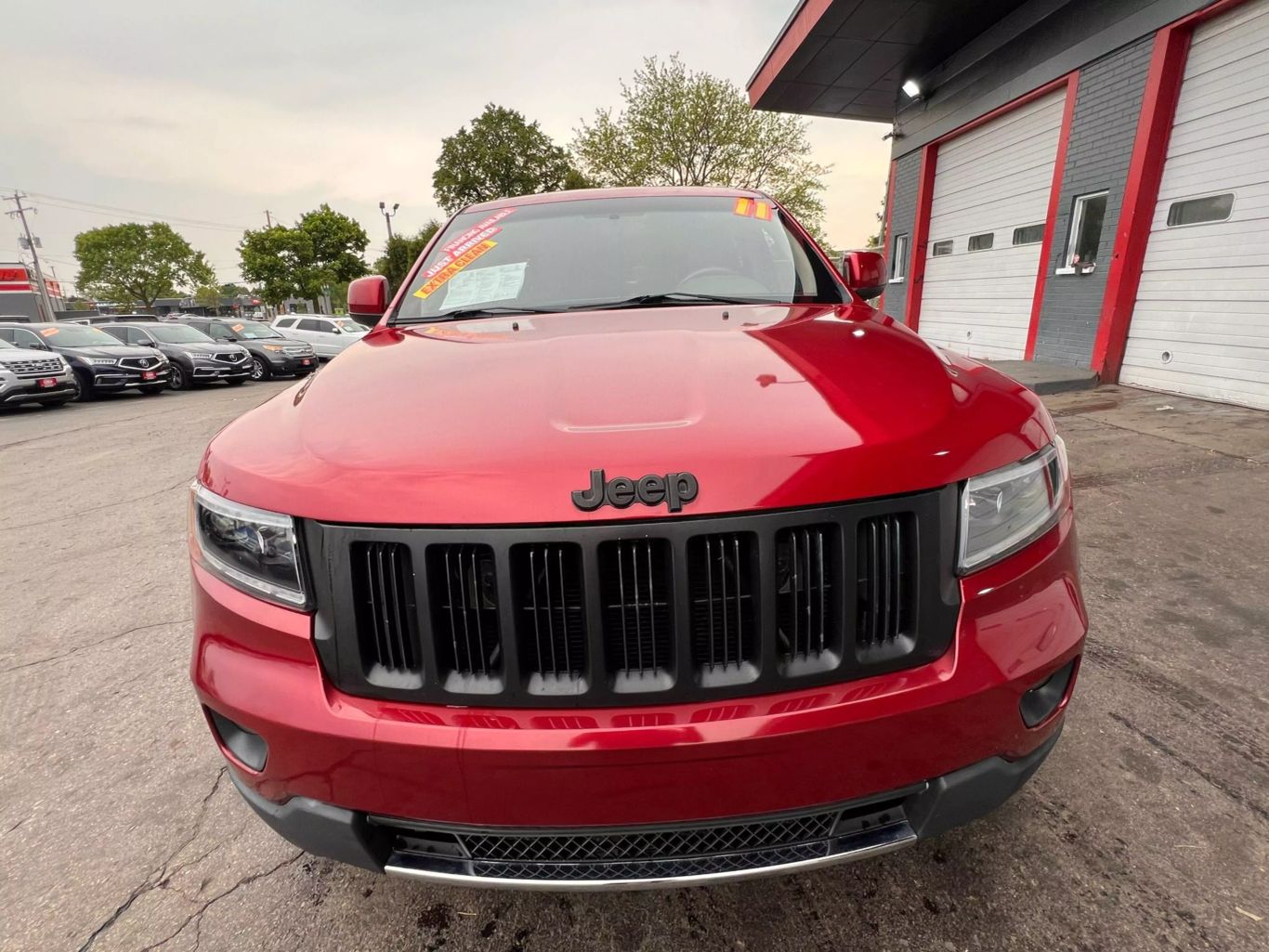 2011 Jeep Grand Cherokee - Image 4