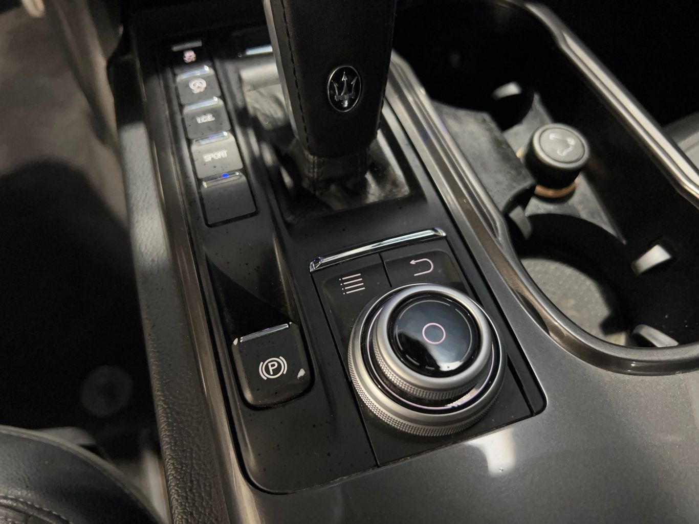 2020 MASERATI GHIBLI SEDAN V6, TWIN TURBO, 3.0 LITER SEDAN 4D