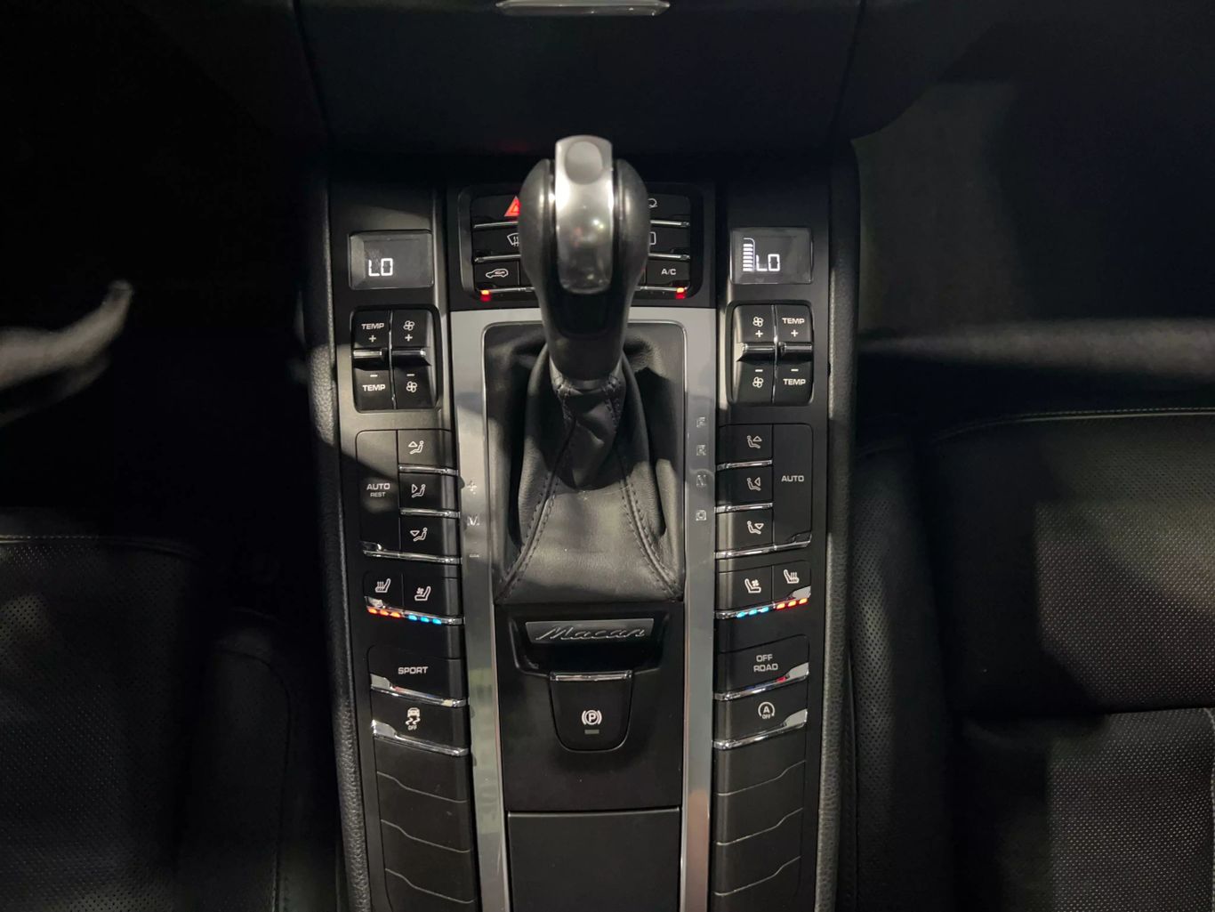 2016 PORSCHE MACAN SUV V6, TWIN TURBO, 3.0 LITER S SPORT UTILITY 4D