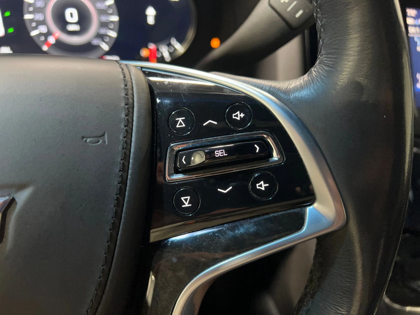 2018 CADILLAC ESCALADE SUV V8, 6.2 LITER PLATINUM SPORT UTILITY 4D
