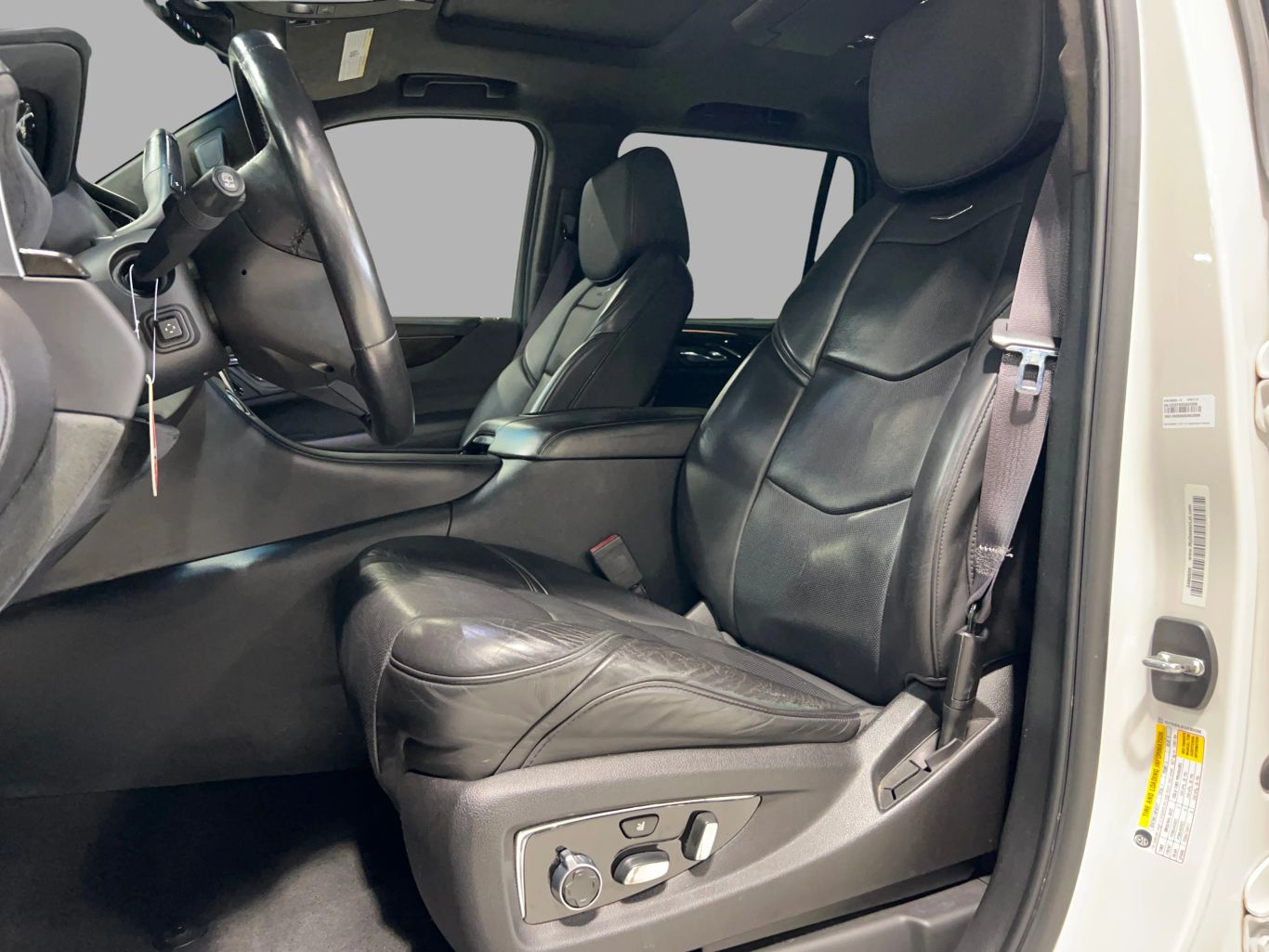 2016 CADILLAC ESCALADE SUV V8, 6.2 LITER PLATINUM SPORT UTILITY 4D